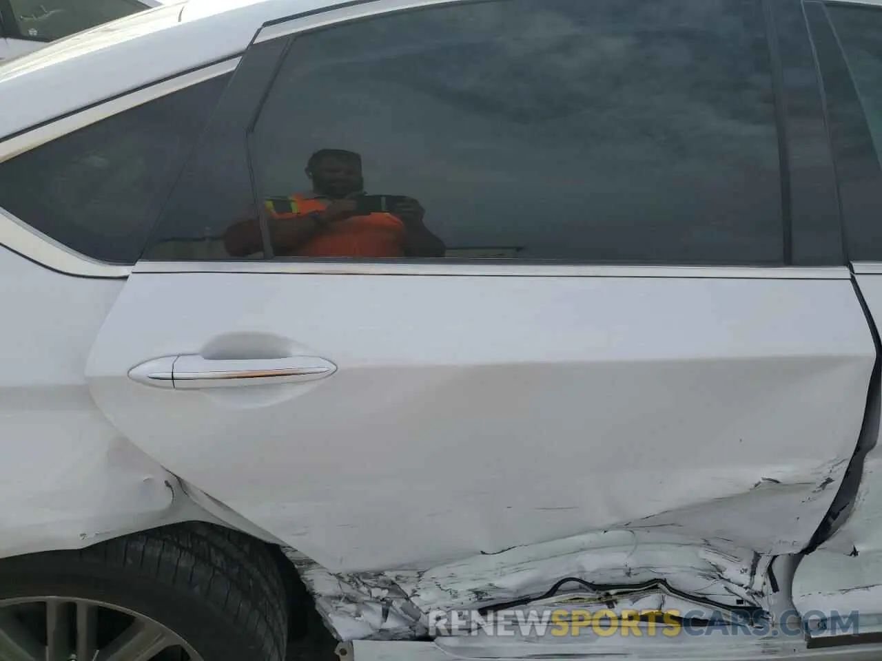 10 Photograph of a damaged car KMTFN4JE2KU322259 GENESIS G80 2019
