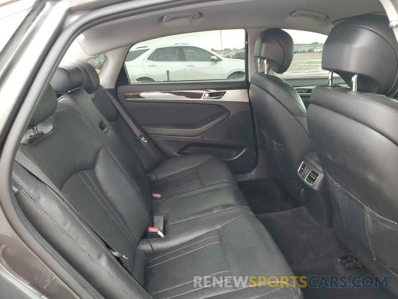 10 Photograph of a damaged car KMTFN4JEXKU306519 GENESIS G80 2019