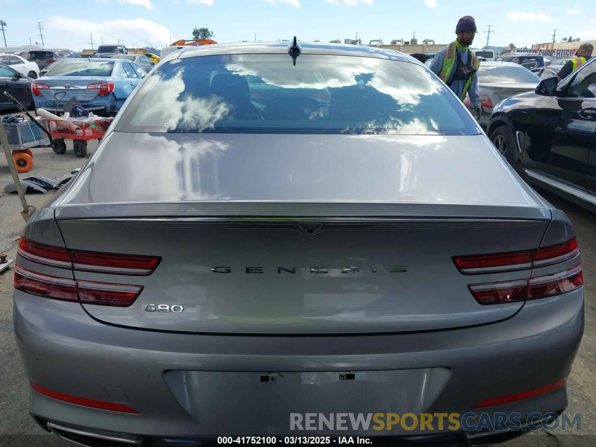 17 Photograph of a damaged car KMTGB4SC2MU047585 GENESIS G80 2021