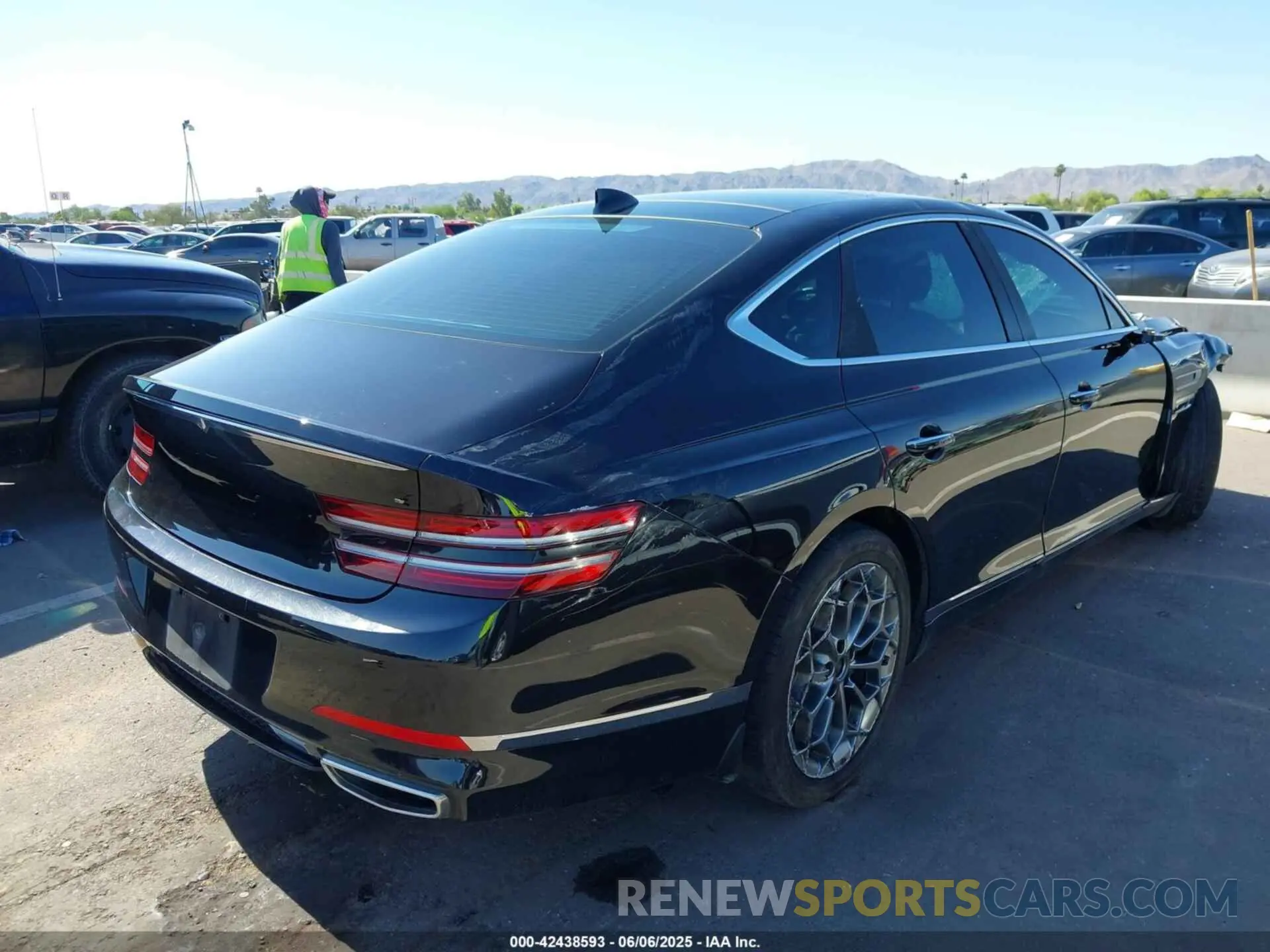 4 Photograph of a damaged car KMTGB4SC7MU073552 GENESIS G80 2021