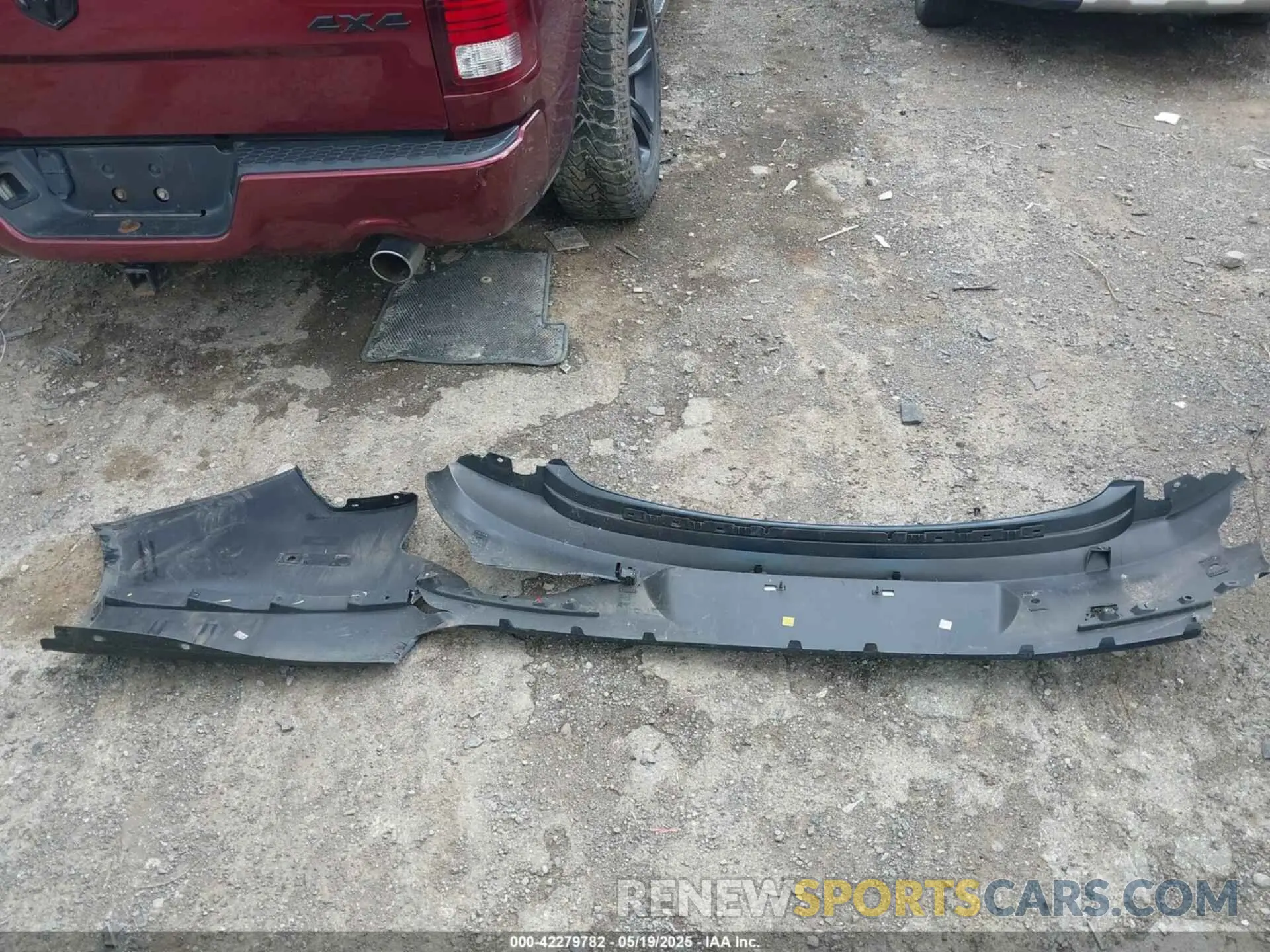 12 Photograph of a damaged car KMTGC4SD0MU081577 GENESIS G80 2021