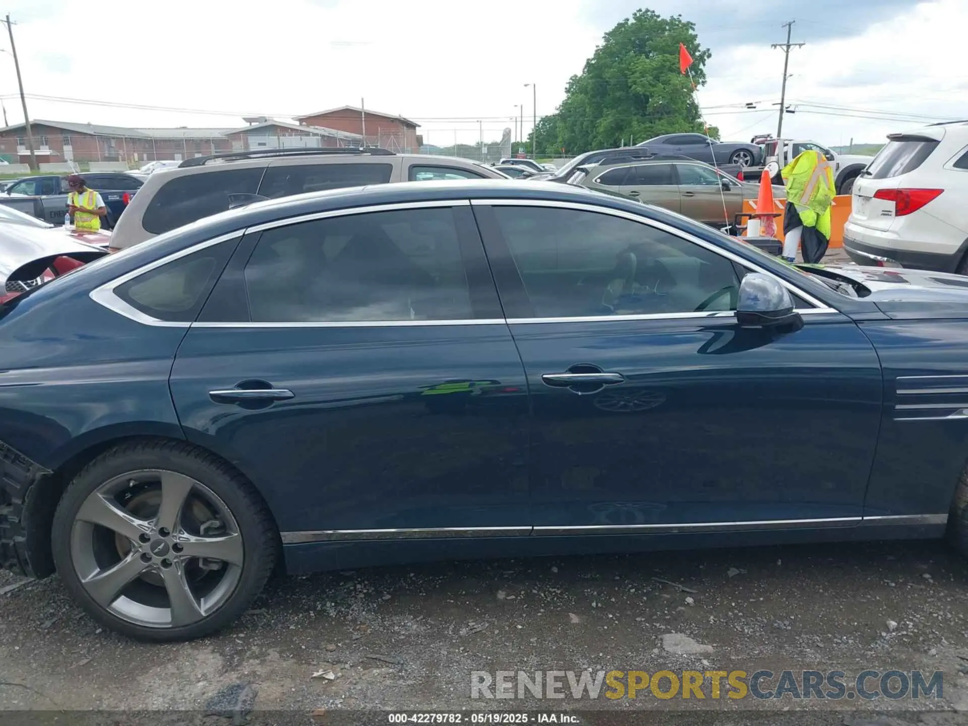 14 Photograph of a damaged car KMTGC4SD0MU081577 GENESIS G80 2021