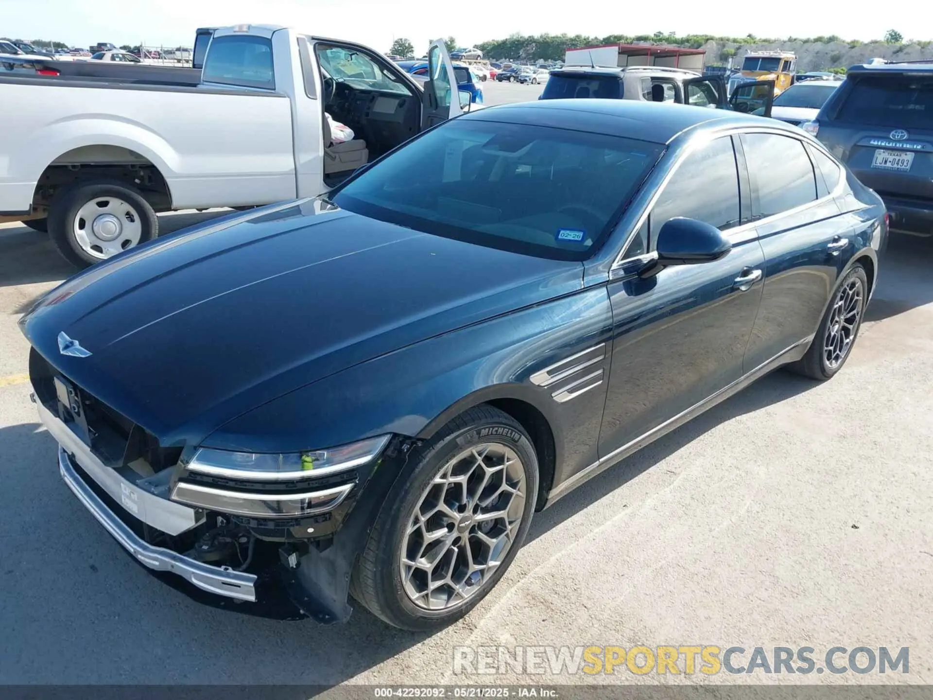17 Photograph of a damaged car KMTGC4SD9MU049257 GENESIS G80 2021