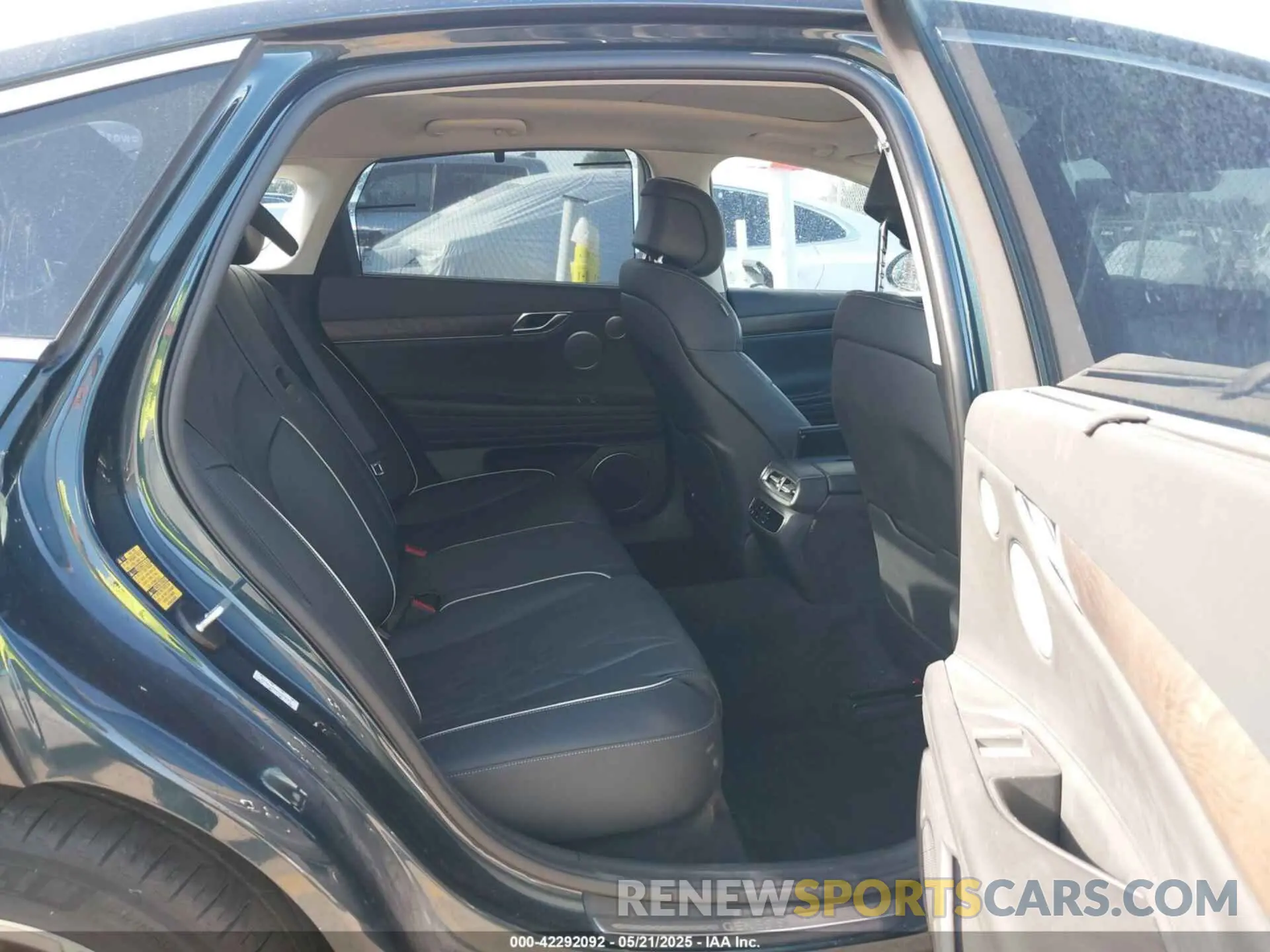8 Photograph of a damaged car KMTGC4SD9MU049257 GENESIS G80 2021