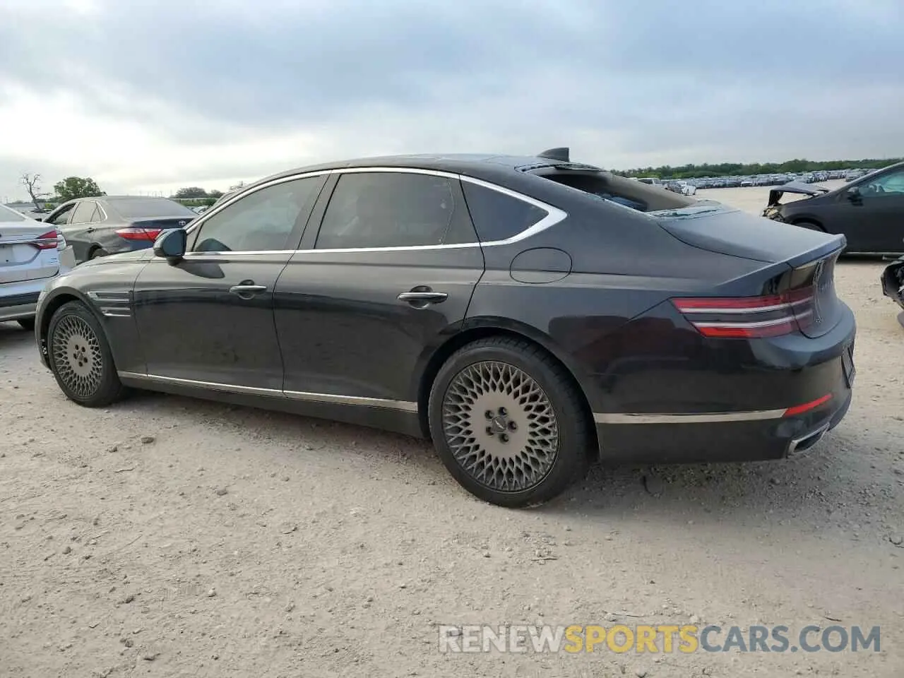 2 Photograph of a damaged car KMTGB4SC1NU104196 GENESIS G80 2022