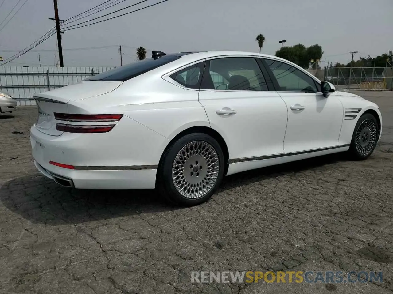 3 Photograph of a damaged car KMTGB4SC7NU092264 GENESIS G80 2022