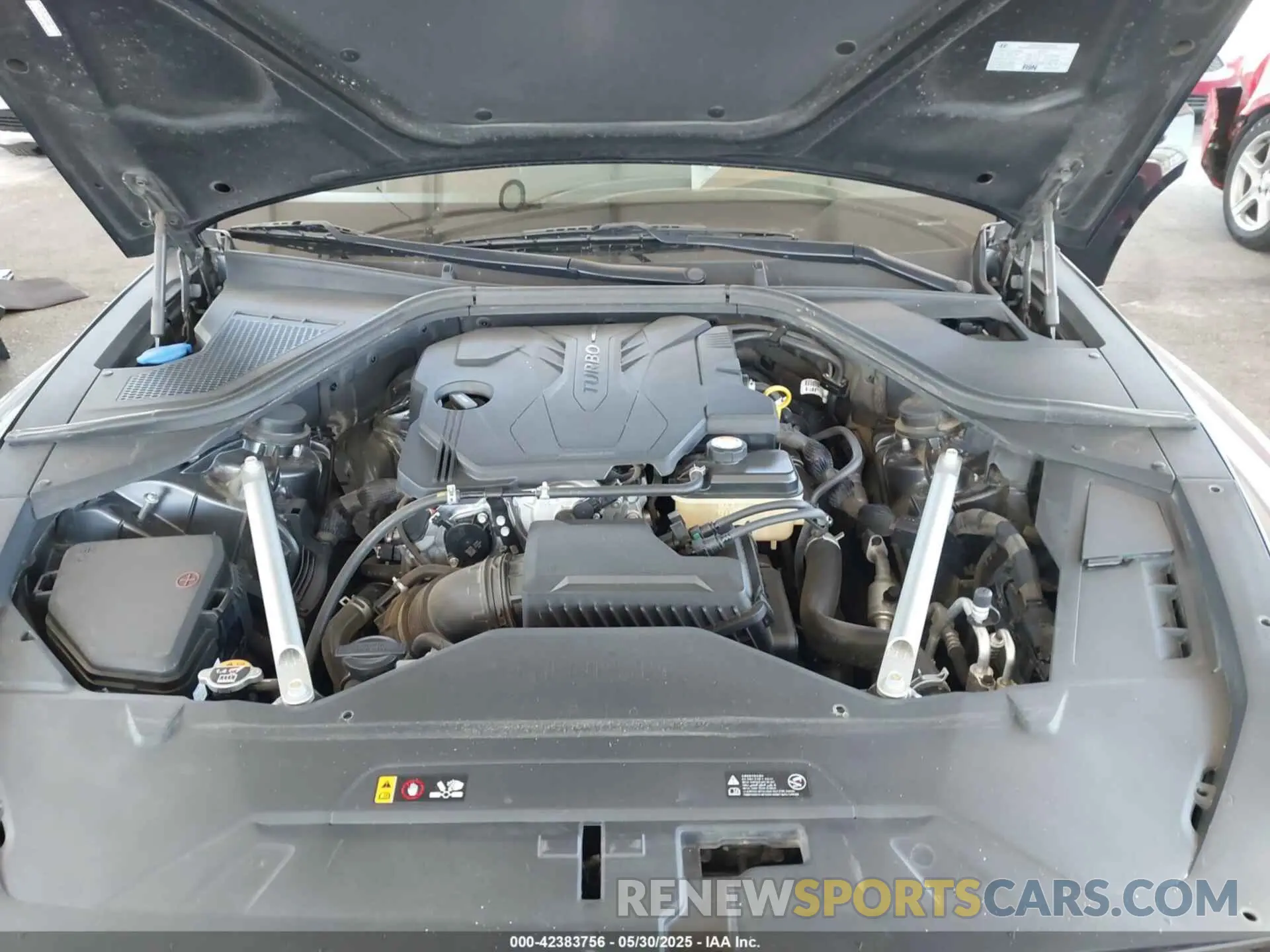 10 Photograph of a damaged car KMTGB4SC8NU112618 GENESIS G80 2022