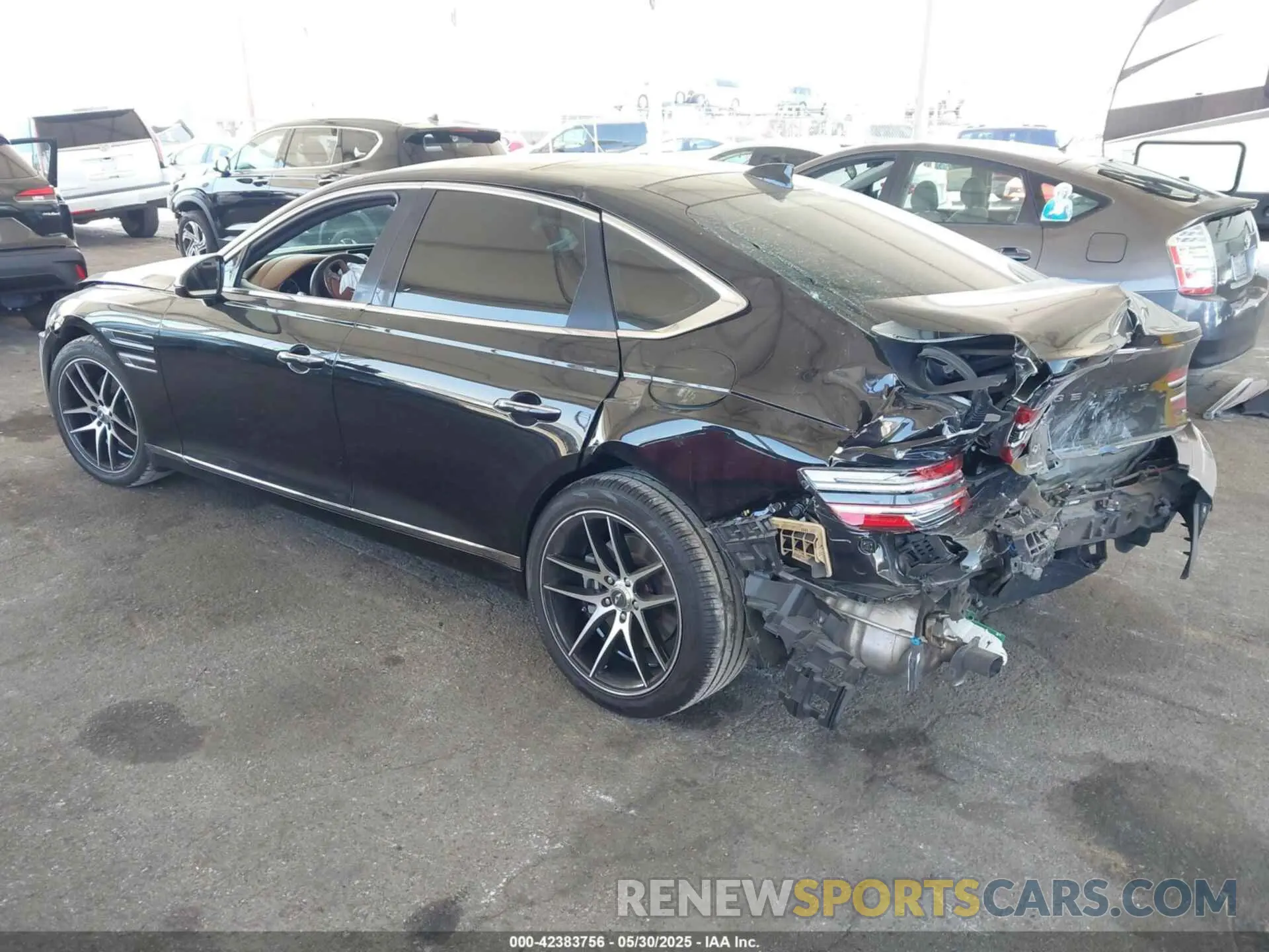 3 Photograph of a damaged car KMTGB4SC8NU112618 GENESIS G80 2022