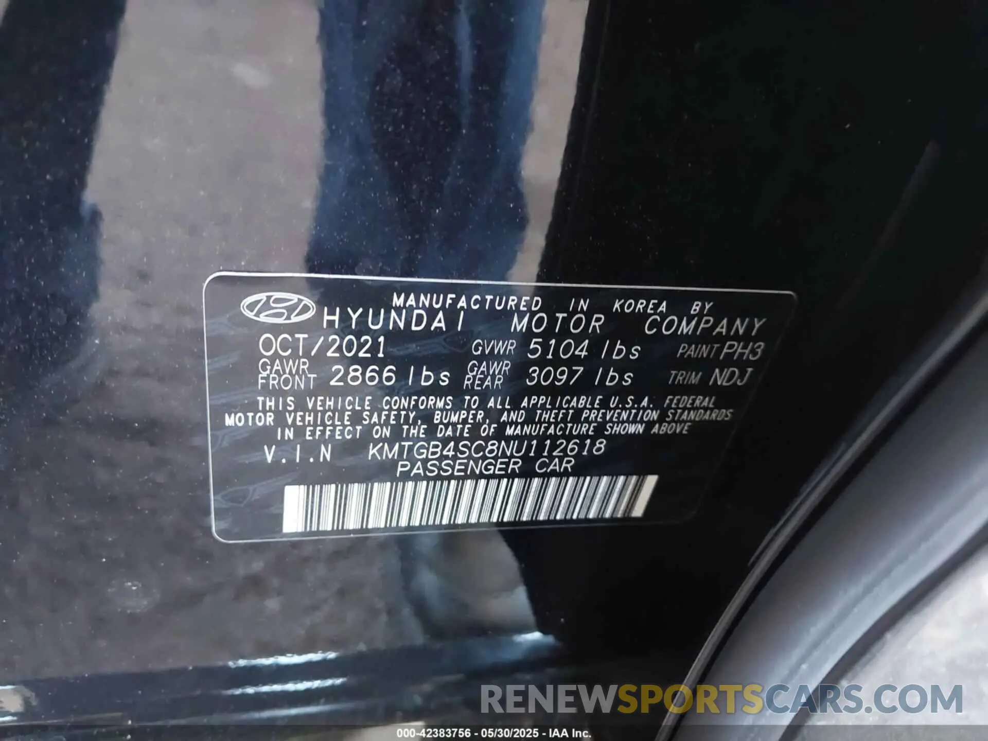 9 Photograph of a damaged car KMTGB4SC8NU112618 GENESIS G80 2022