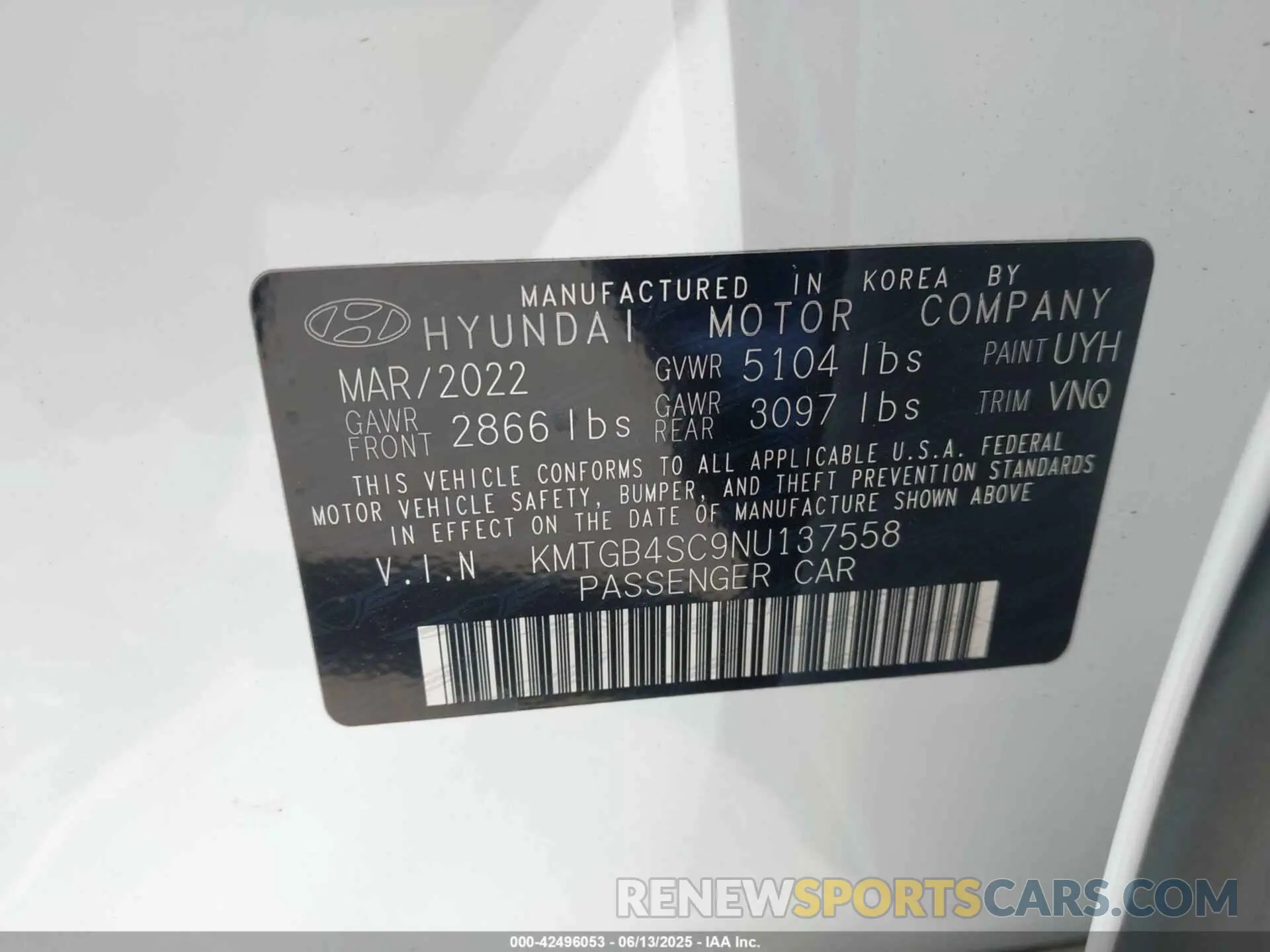 9 Photograph of a damaged car KMTGB4SC9NU137558 GENESIS G80 2022