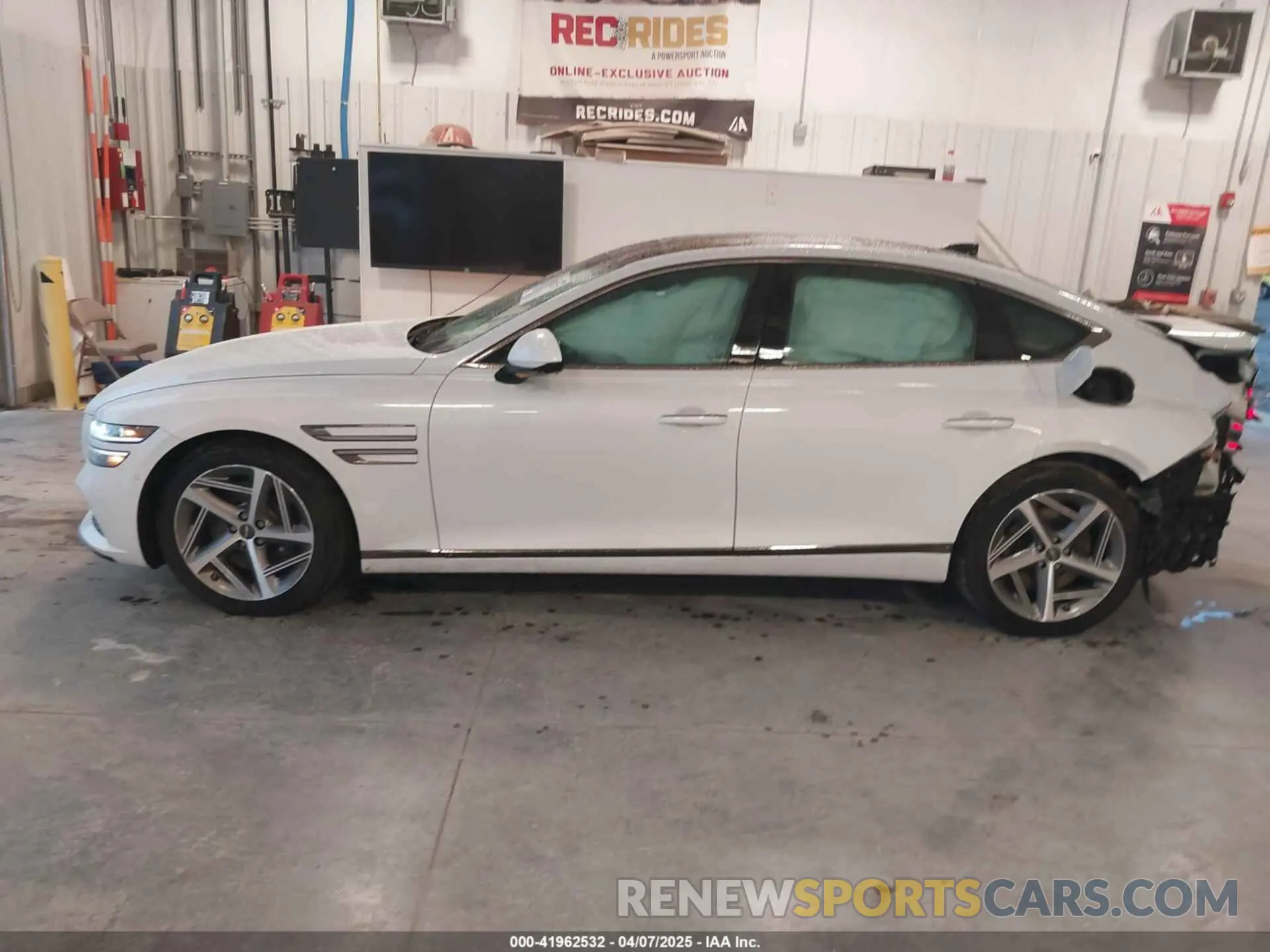 14 Photograph of a damaged car KMTGA4SCXPU156853 GENESIS G80 2023