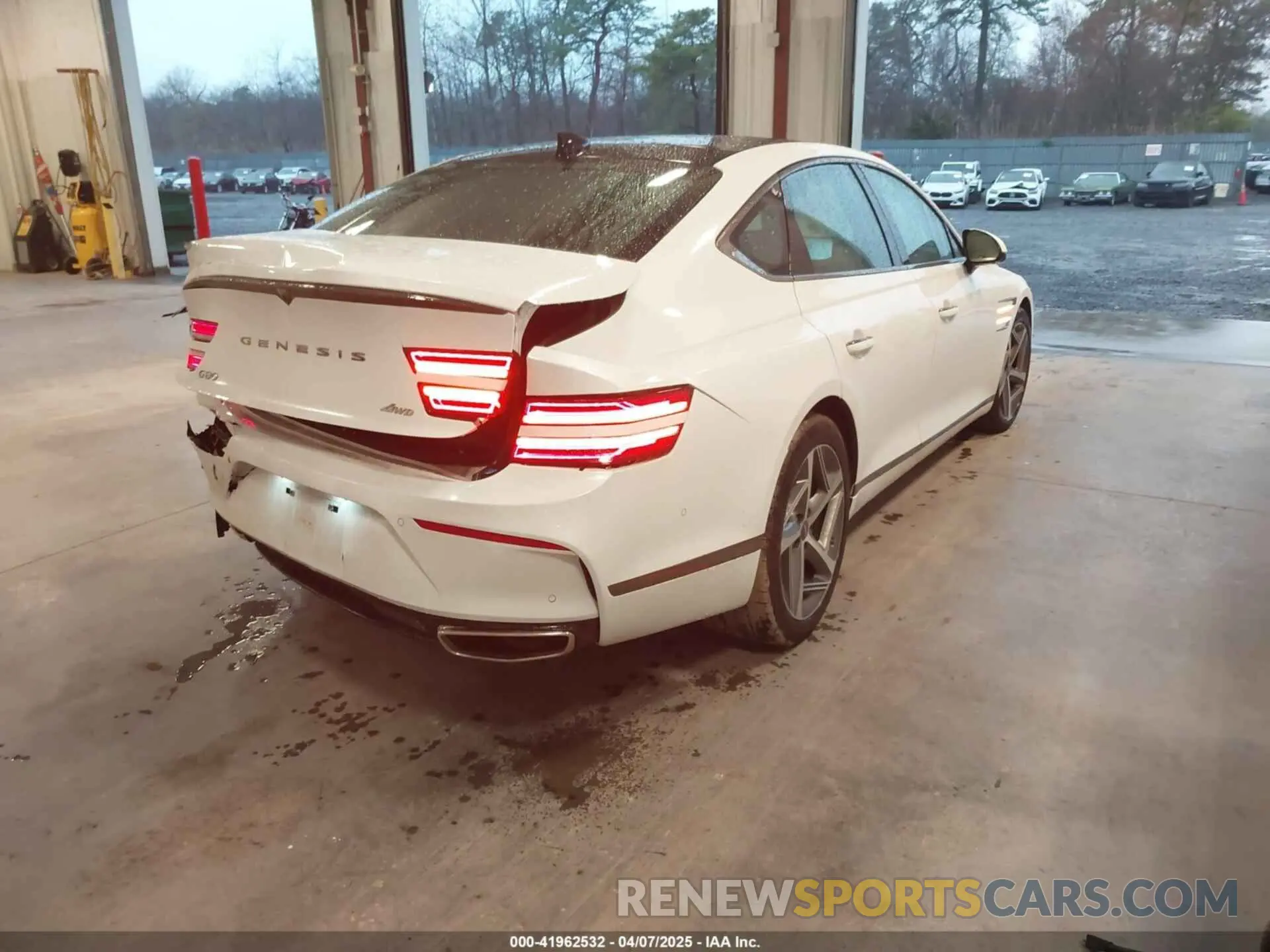 4 Photograph of a damaged car KMTGA4SCXPU156853 GENESIS G80 2023