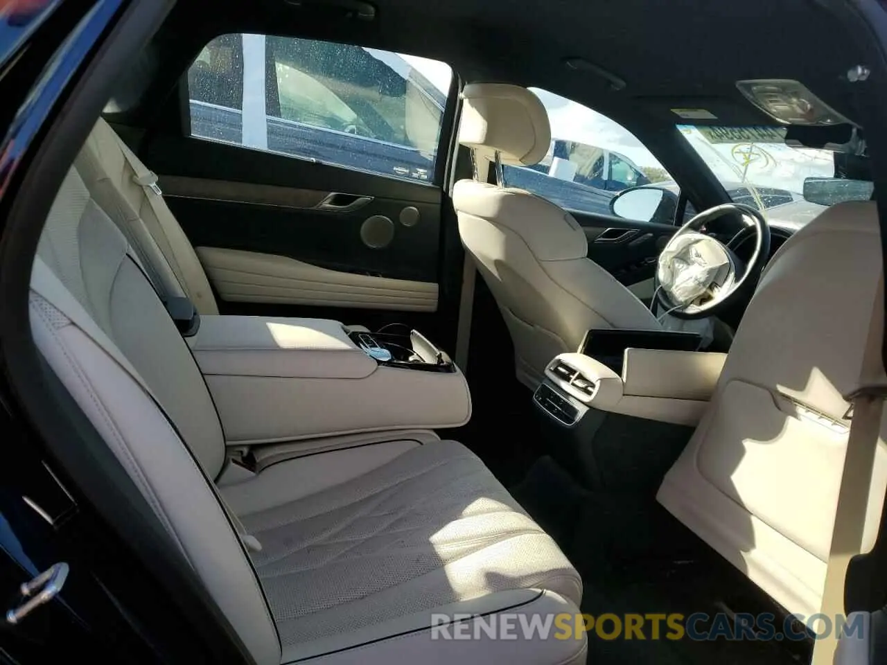 10 Photograph of a damaged car KMTGE4S19PU006073 GENESIS G80 2023