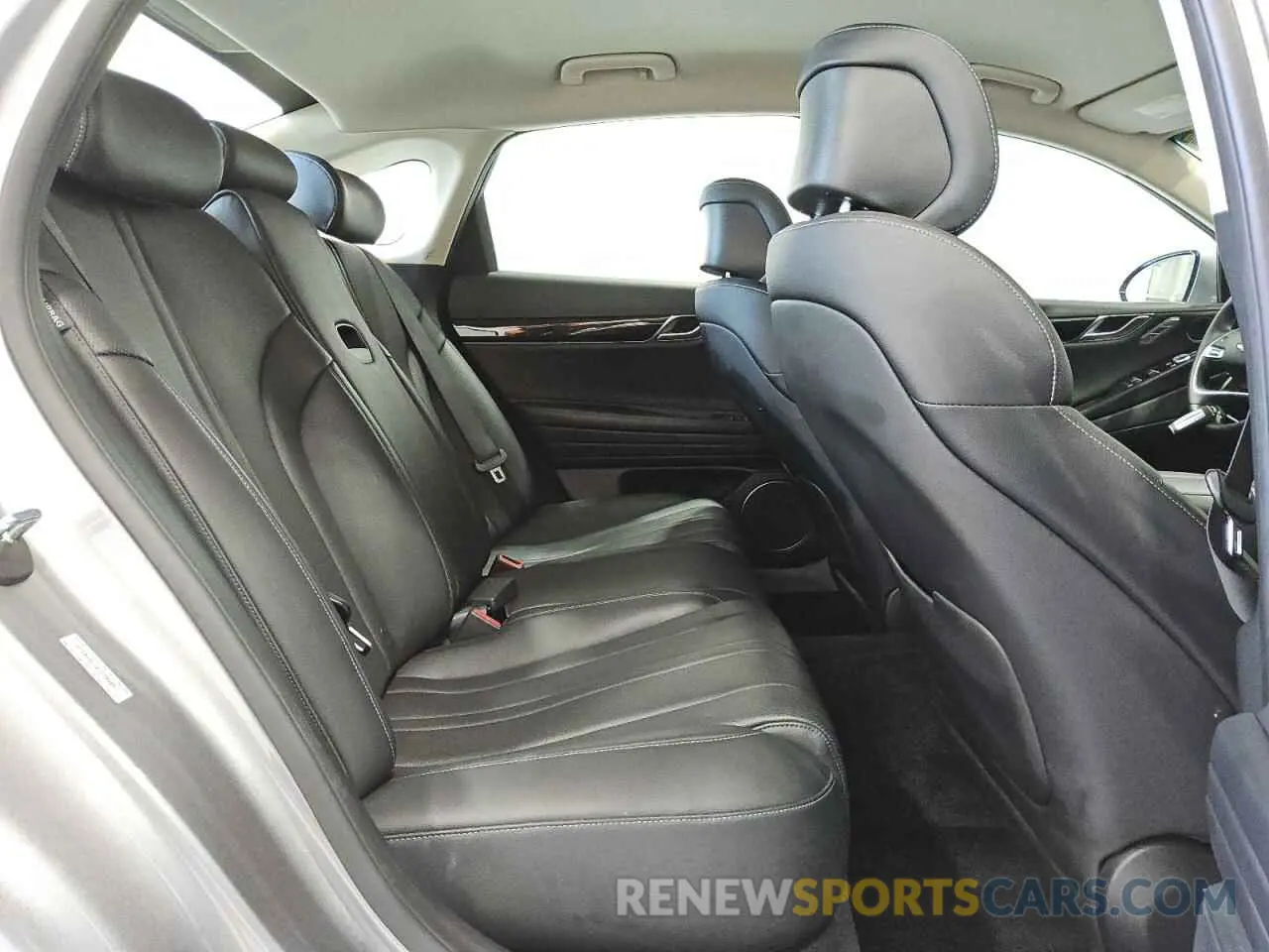 10 Photograph of a damaged car KMTGB4SC1RU239409 GENESIS G80 2024