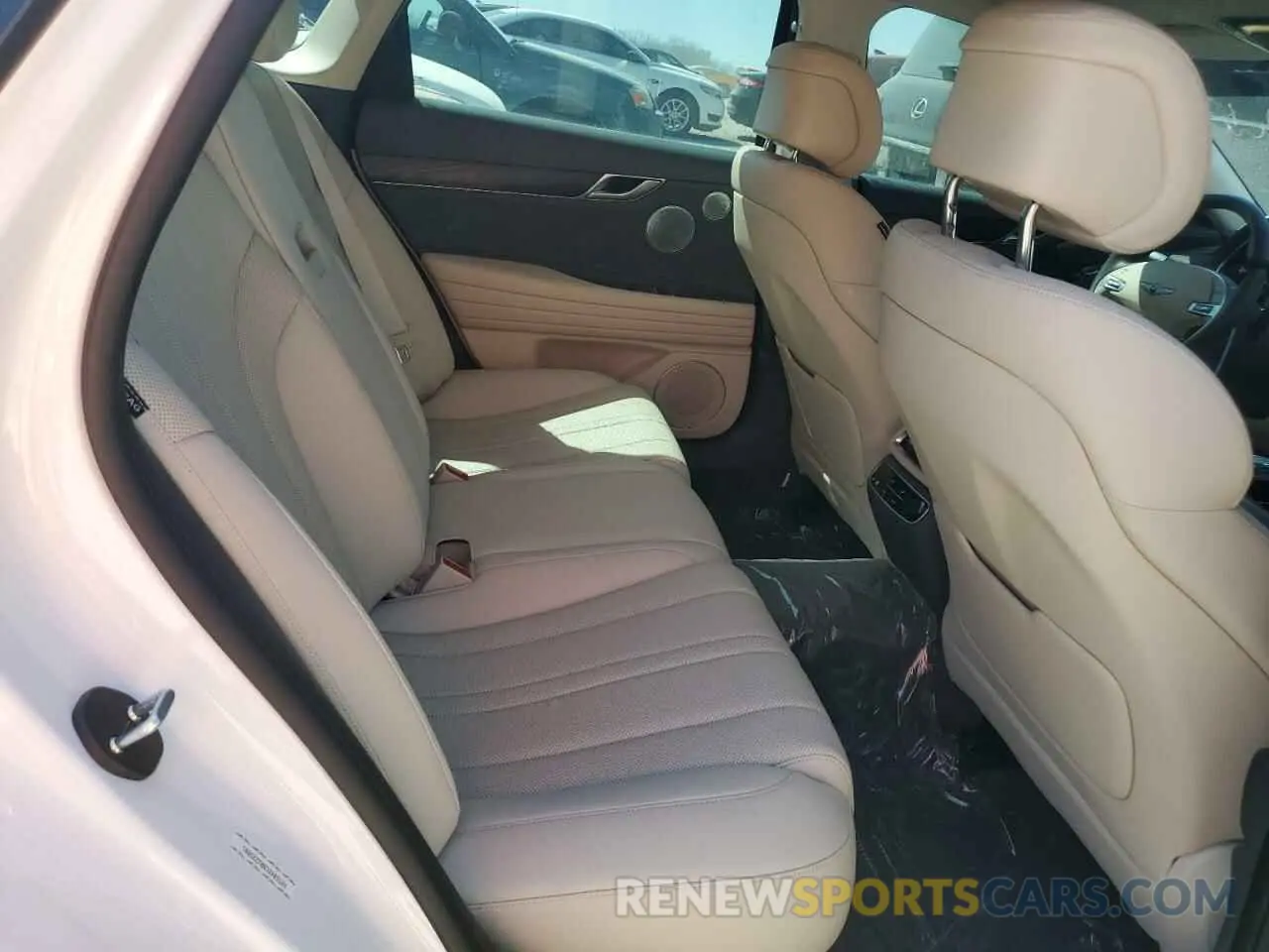 10 Photograph of a damaged car KMTGB4SC8RU225801 GENESIS G80 2024