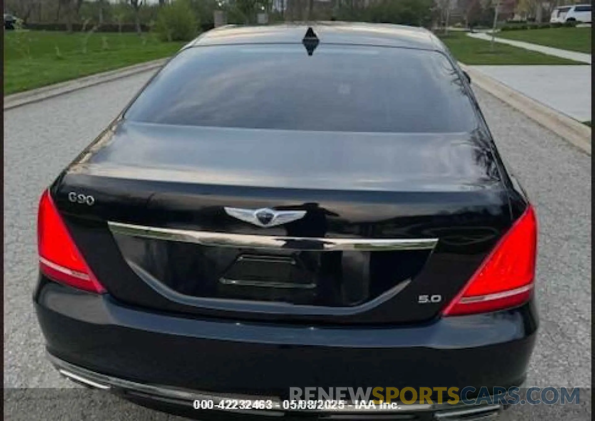 11 Photograph of a damaged car KMHG54JH9KU053279 GENESIS G90 2019