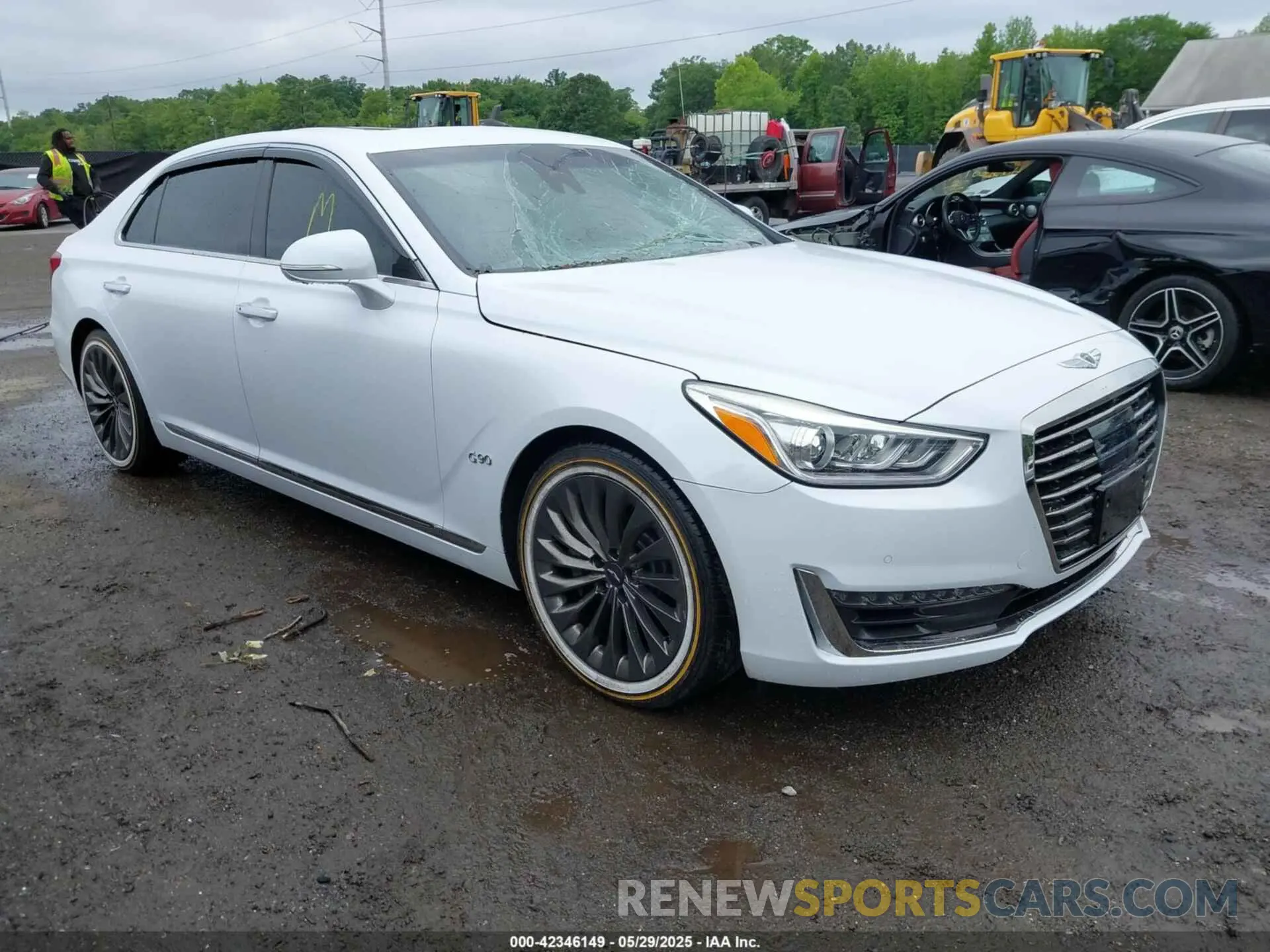 1 Photograph of a damaged car KMTF34JA5KU058697 GENESIS G90 2019