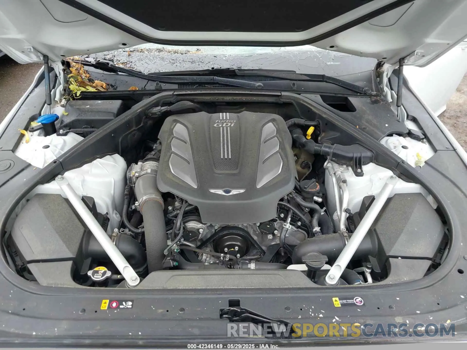 10 Photograph of a damaged car KMTF34JA5KU058697 GENESIS G90 2019