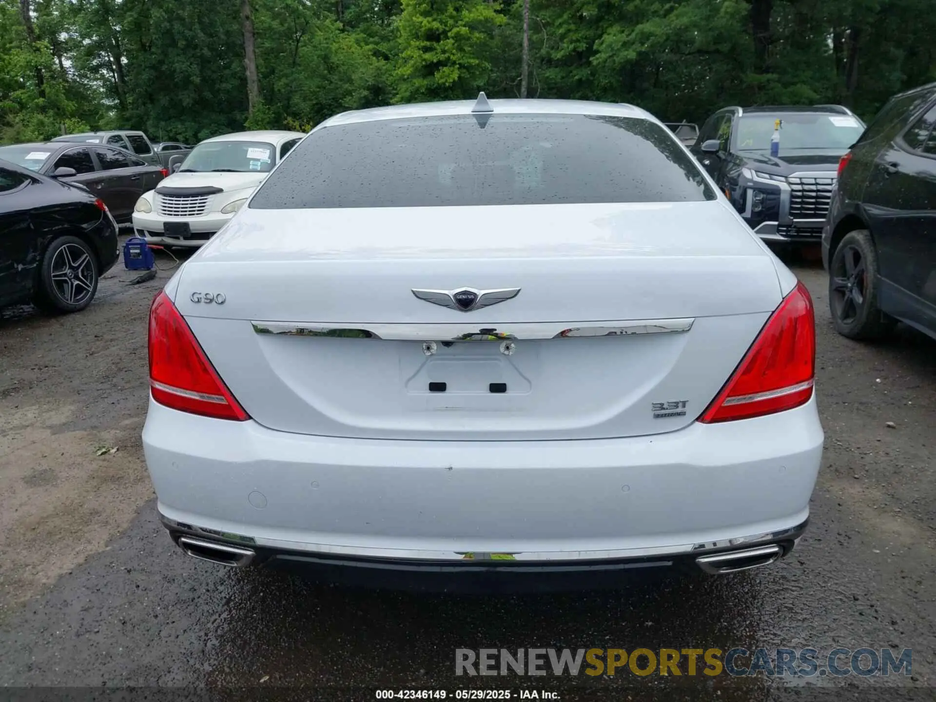 16 Photograph of a damaged car KMTF34JA5KU058697 GENESIS G90 2019