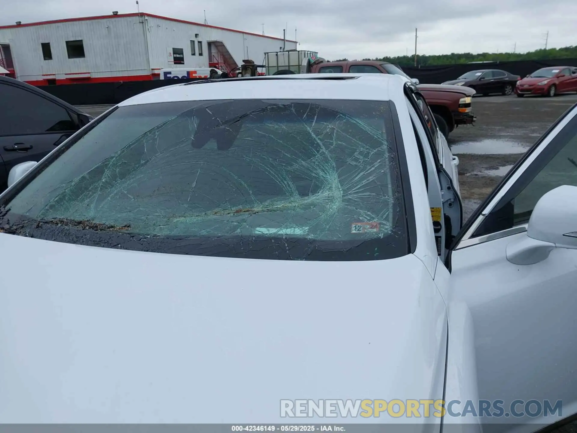 6 Photograph of a damaged car KMTF34JA5KU058697 GENESIS G90 2019