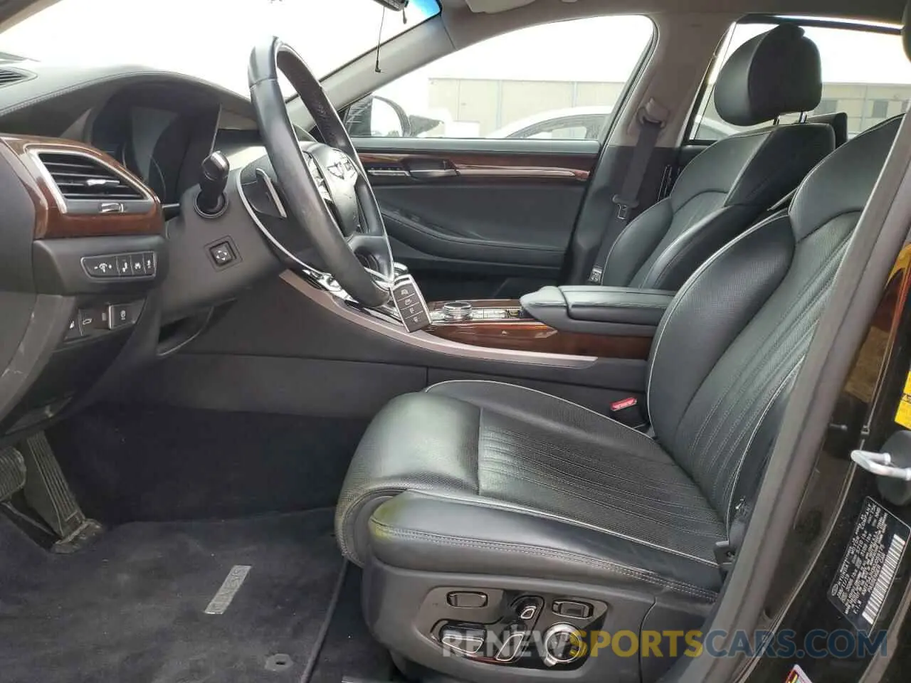 7 Photograph of a damaged car KMTF54JH3KU059175 GENESIS G90 2019