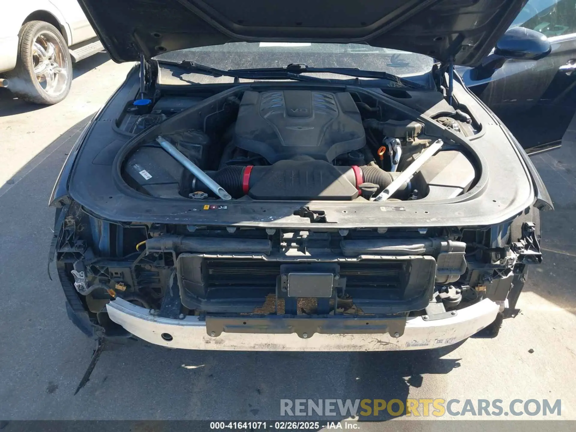 10 Photograph of a damaged car KMTF54PH0LU080767 GENESIS G90 2020