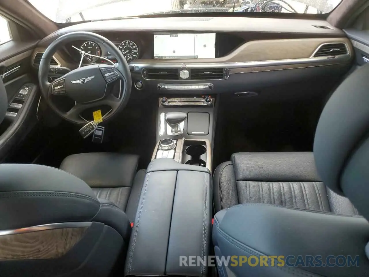 8 Photograph of a damaged car KMTF34PA2MU090131 GENESIS G90 2021