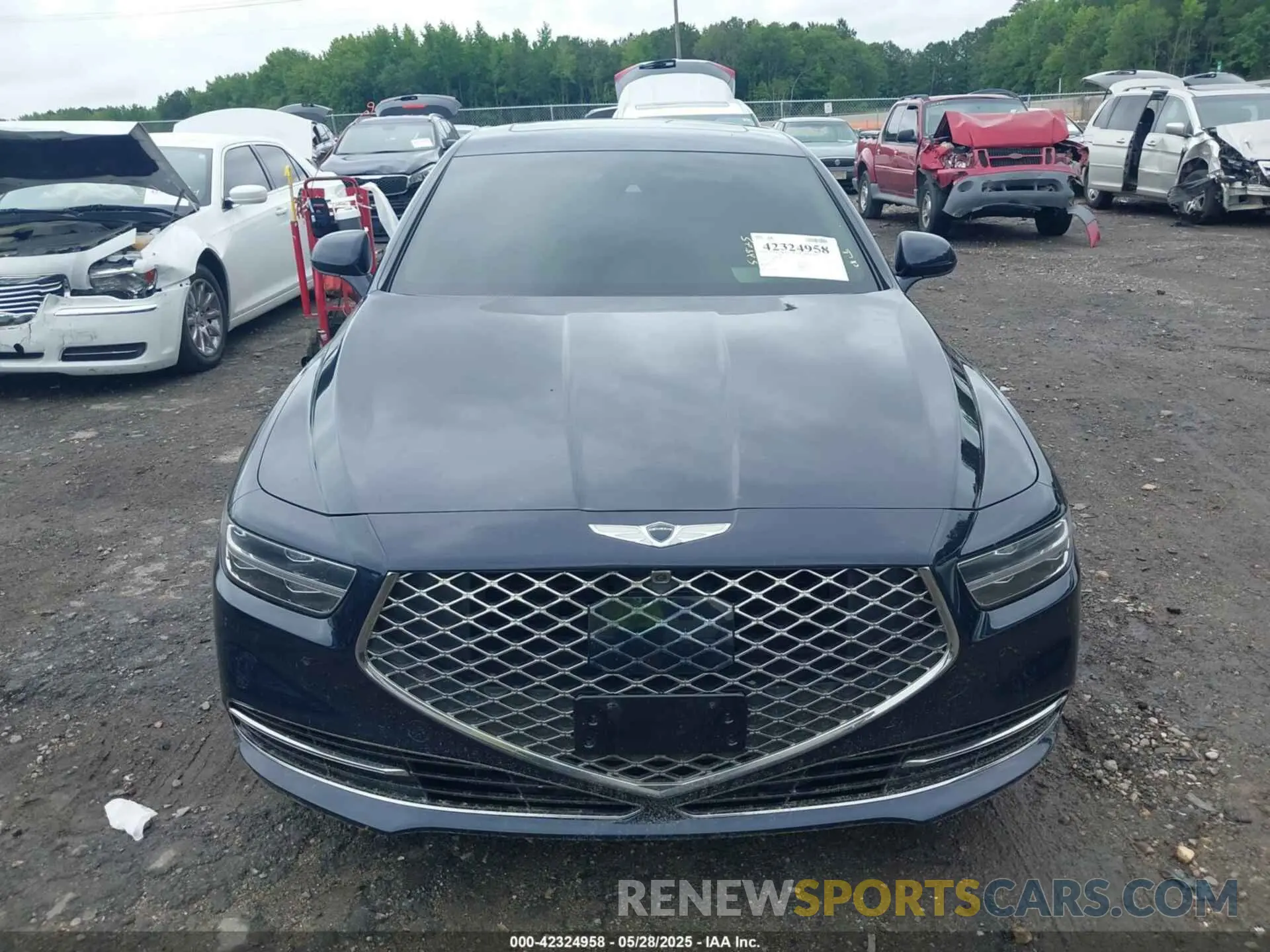 12 Photograph of a damaged car KMTF54PH2MU086510 GENESIS G90 2021