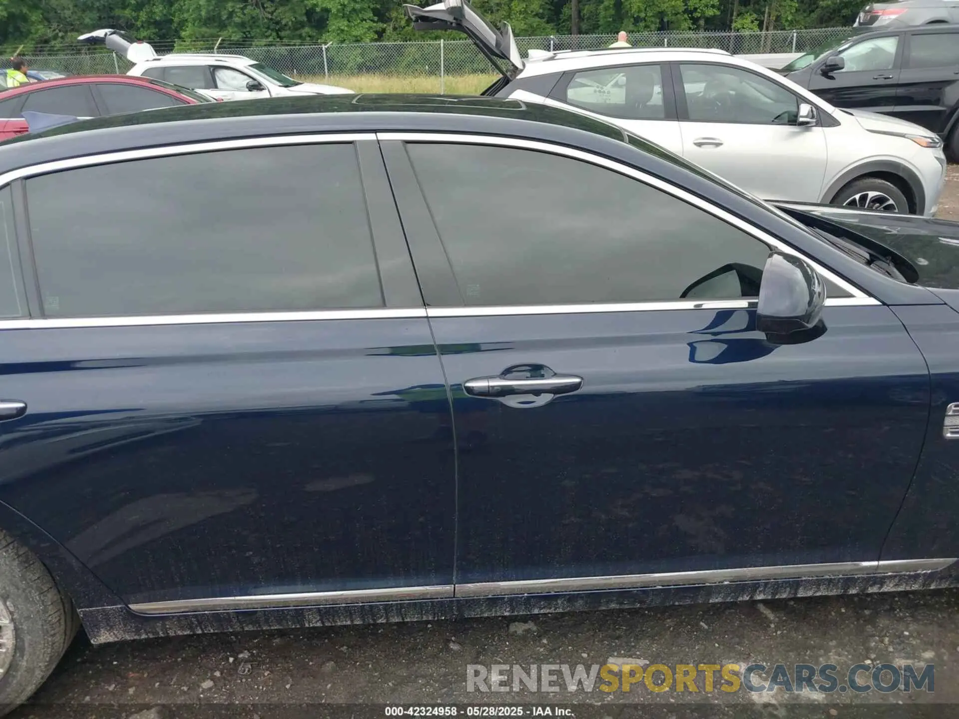 13 Photograph of a damaged car KMTF54PH2MU086510 GENESIS G90 2021