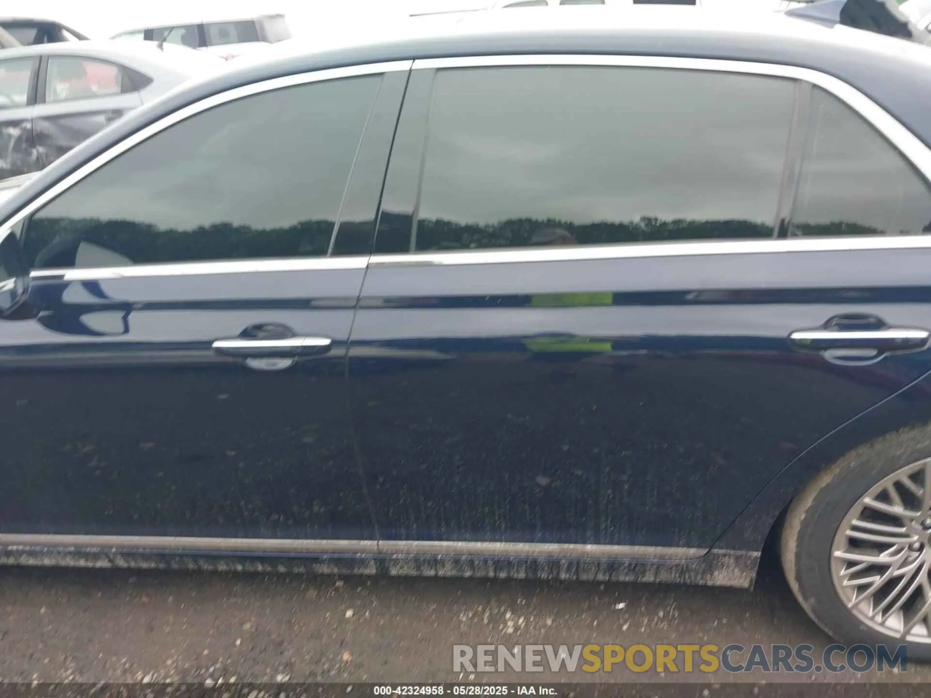 14 Photograph of a damaged car KMTF54PH2MU086510 GENESIS G90 2021