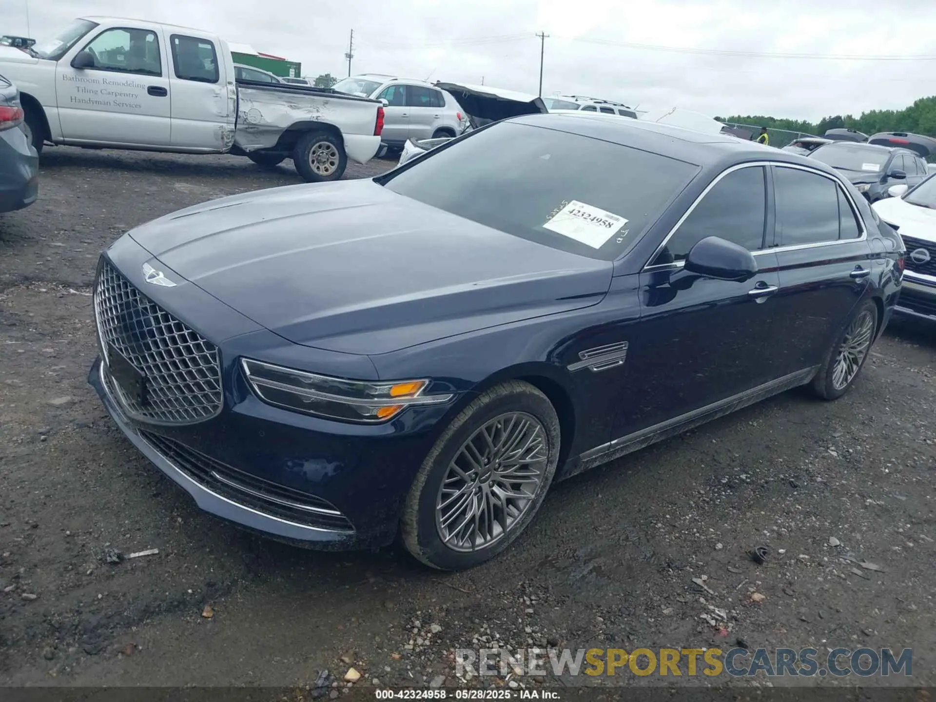 2 Photograph of a damaged car KMTF54PH2MU086510 GENESIS G90 2021