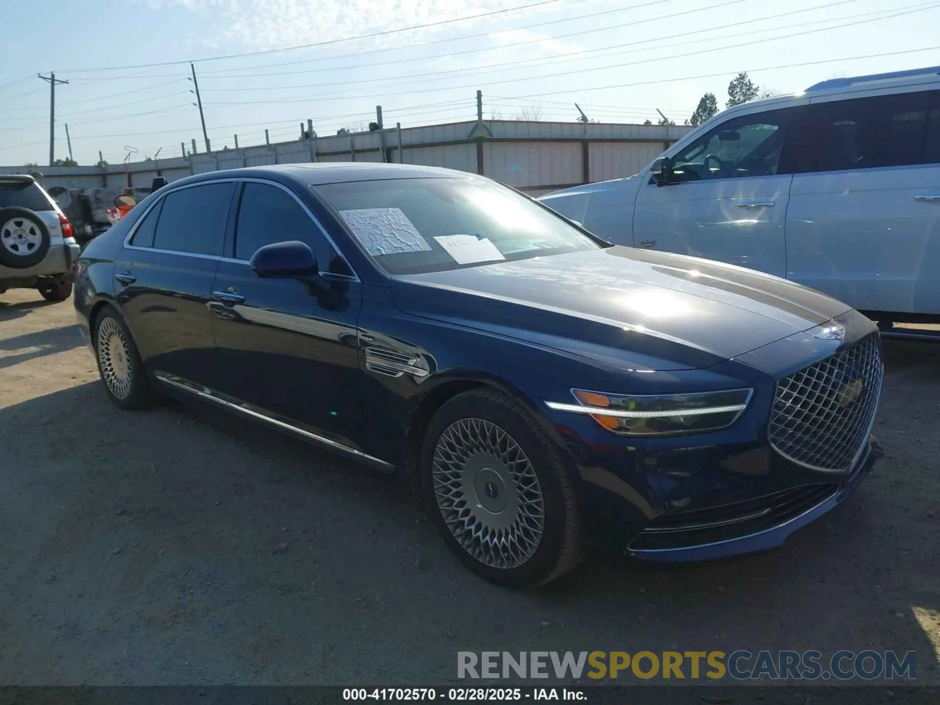 1 Photograph of a damaged car KMTF54PH4MU085164 GENESIS G90 2021