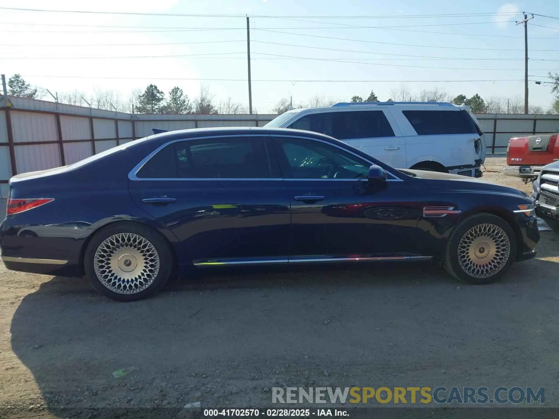 13 Photograph of a damaged car KMTF54PH4MU085164 GENESIS G90 2021