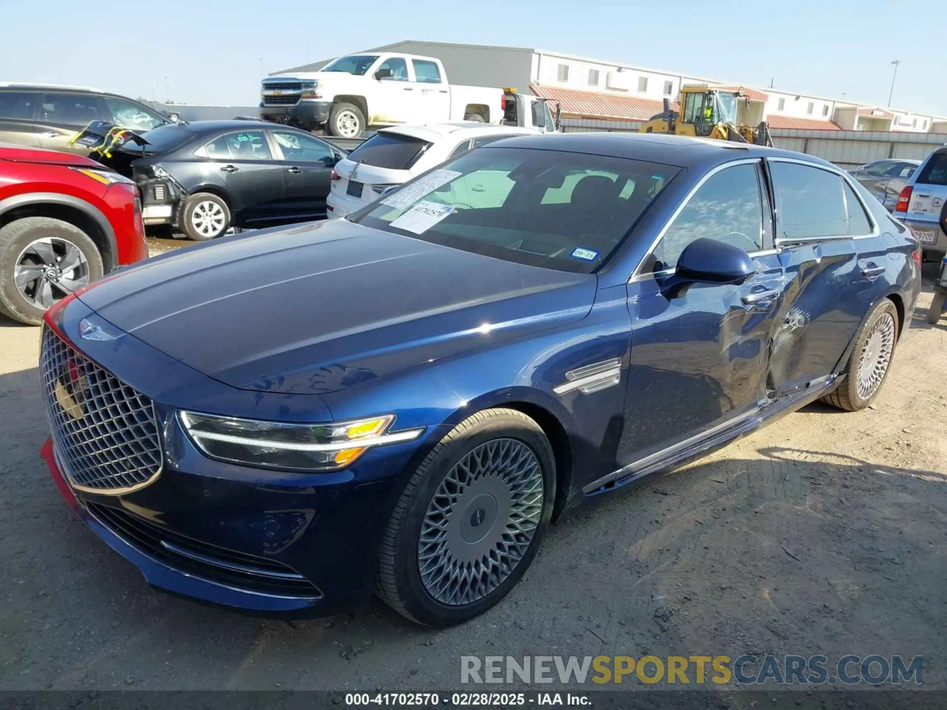 2 Photograph of a damaged car KMTF54PH4MU085164 GENESIS G90 2021