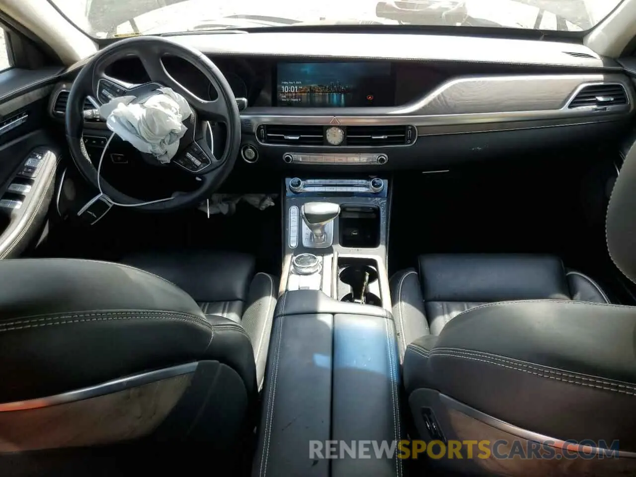 8 Photograph of a damaged car KMTF54PH5MU087053 GENESIS G90 2021