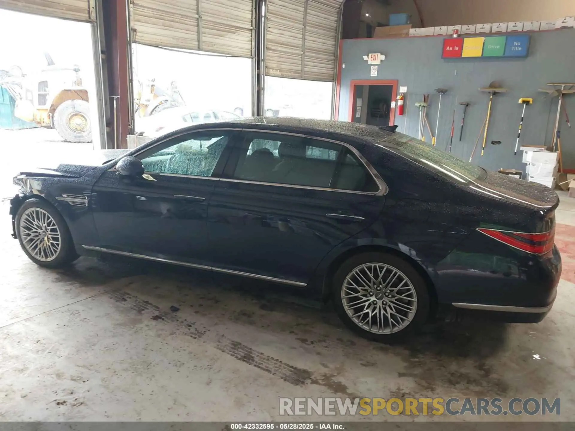 14 Photograph of a damaged car KMTF54PH6MU086073 GENESIS G90 2021