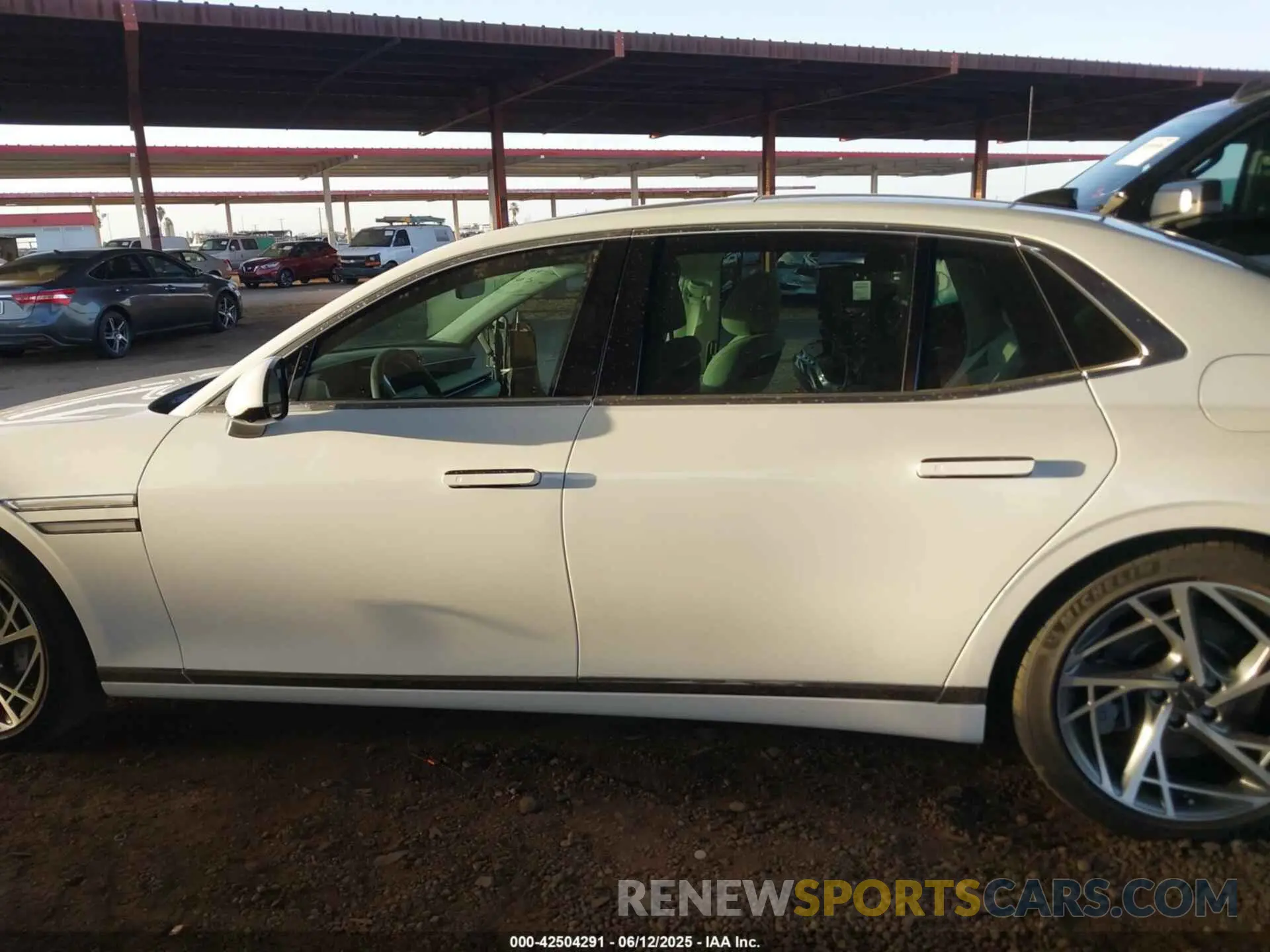 15 Photograph of a damaged car KMTFB4SD6PU024951 GENESIS G90 2023