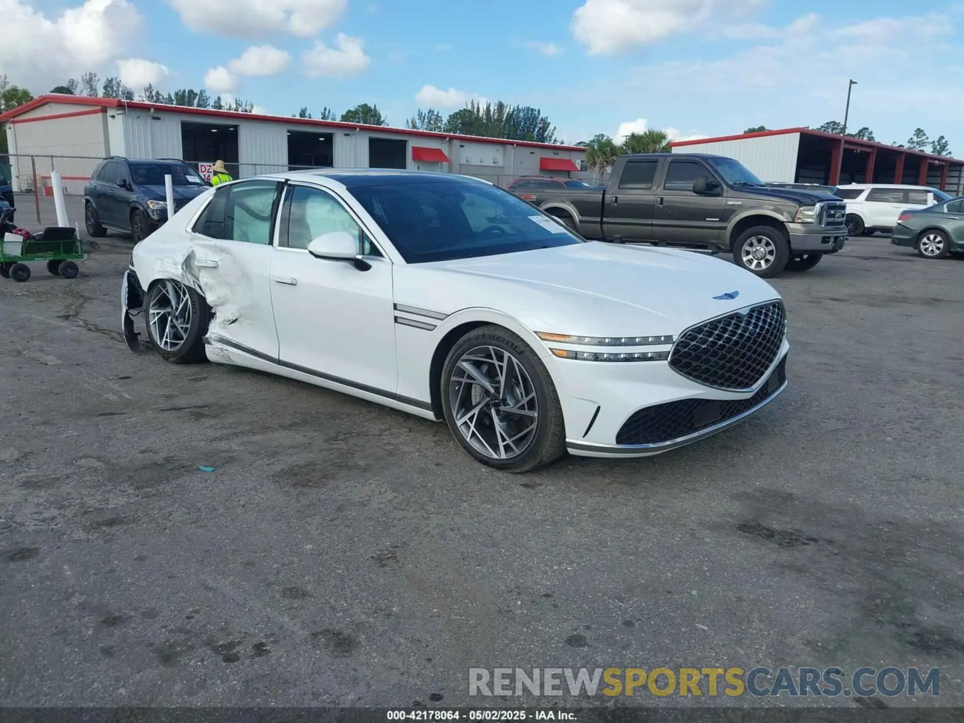 1 Photograph of a damaged car KMTFB4SD7RU037551 GENESIS G90 2024