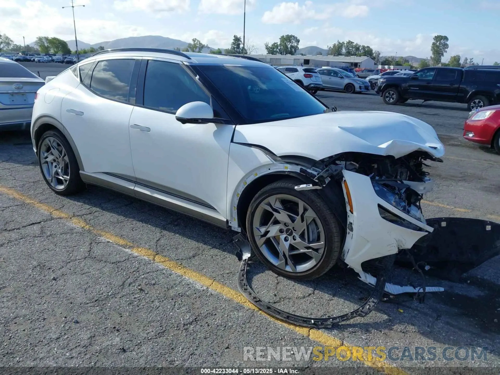 1 Photograph of a damaged car KMUKEDTB2PU014917 GENESIS GV60 2023