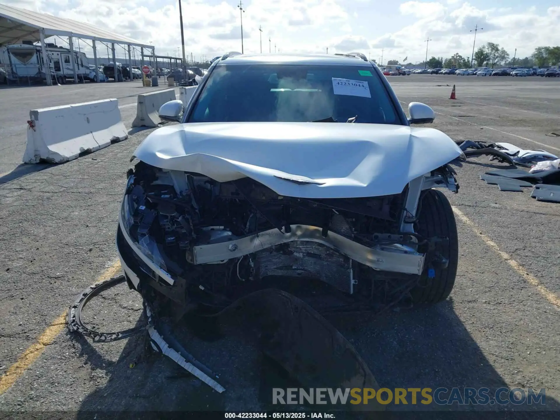 13 Photograph of a damaged car KMUKEDTB2PU014917 GENESIS GV60 2023