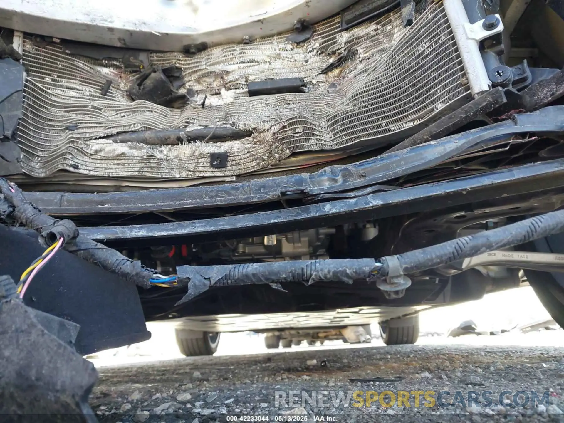 22 Photograph of a damaged car KMUKEDTB2PU014917 GENESIS GV60 2023