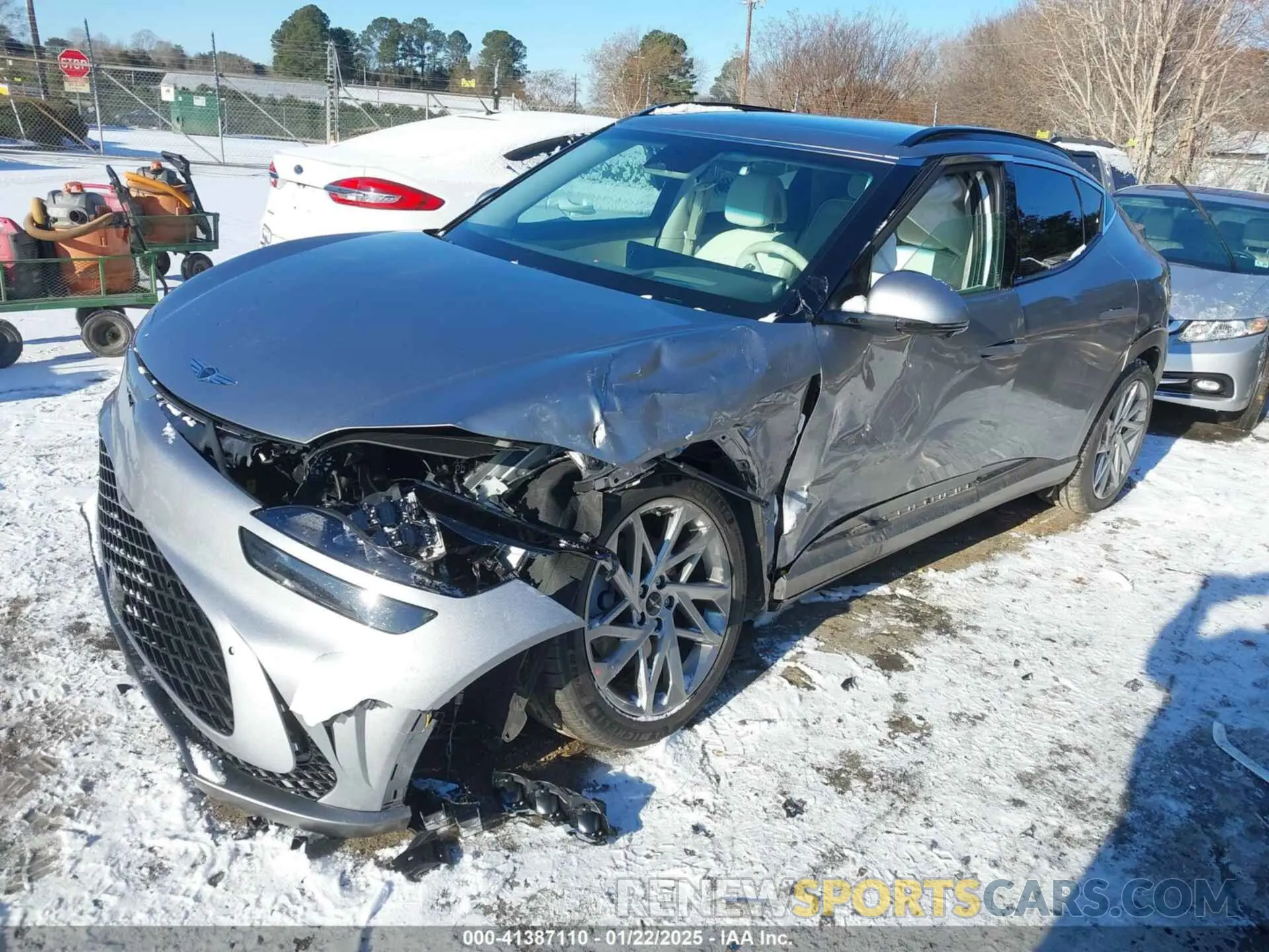 2 Photograph of a damaged car KMUKCDSCXSU026726 GENESIS GV60 2025