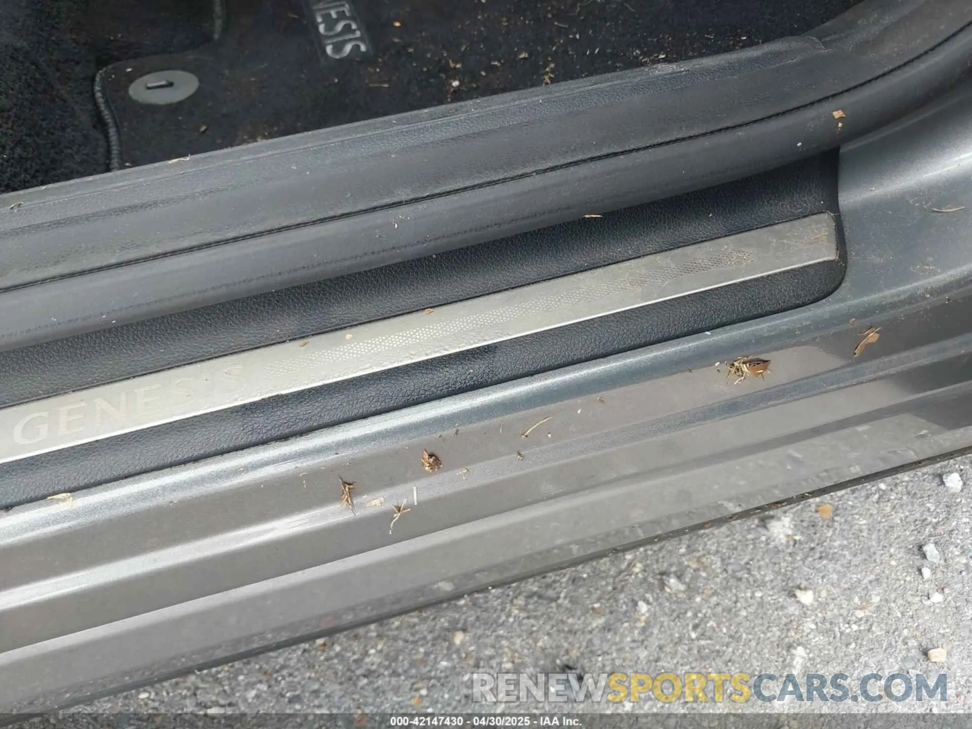 13 Photograph of a damaged car KMUMCDTC9PU093915 GENESIS GV70 2023