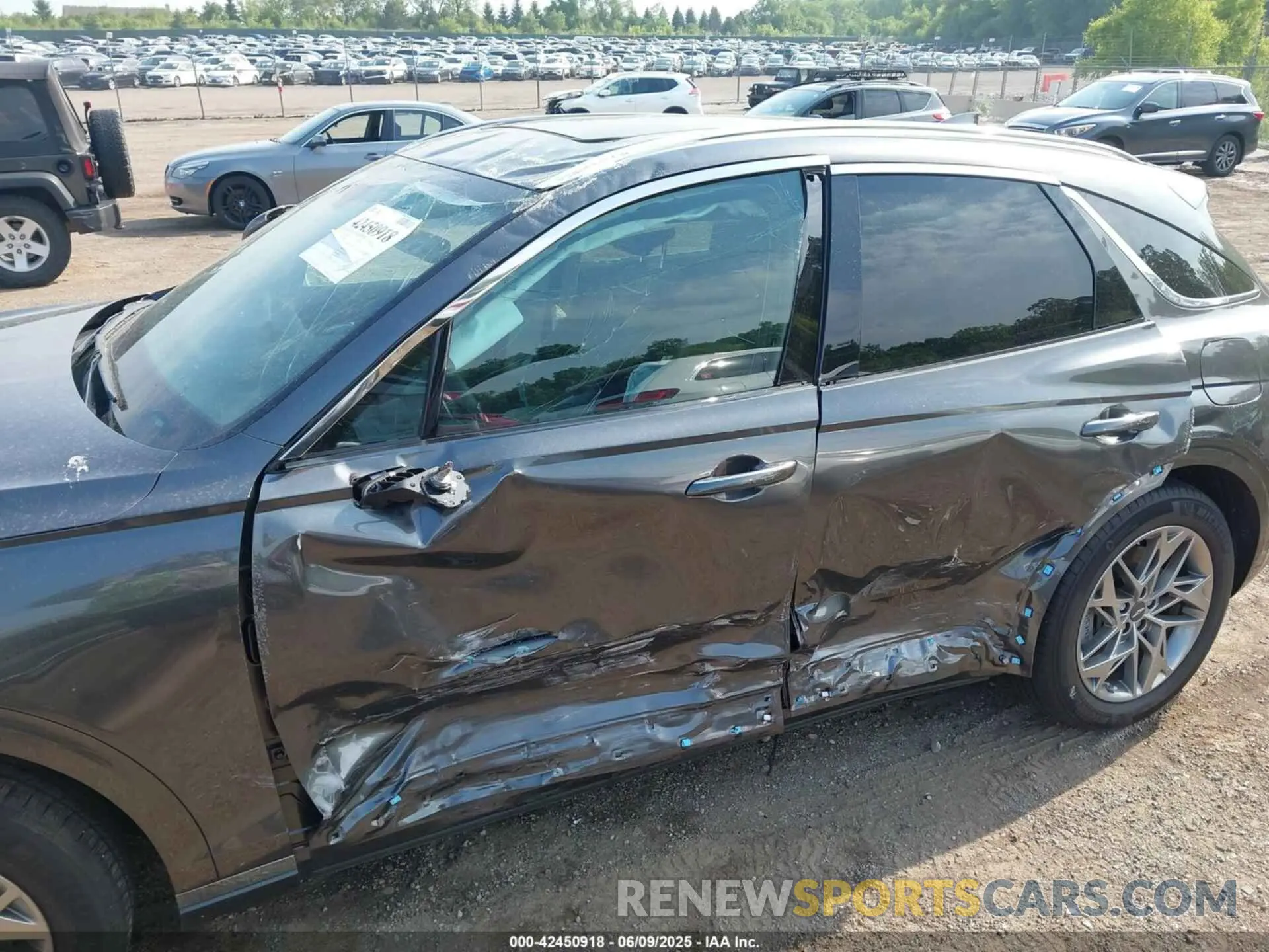 6 Photograph of a damaged car 5NMMADTB6RH011004 GENESIS GV70 2024