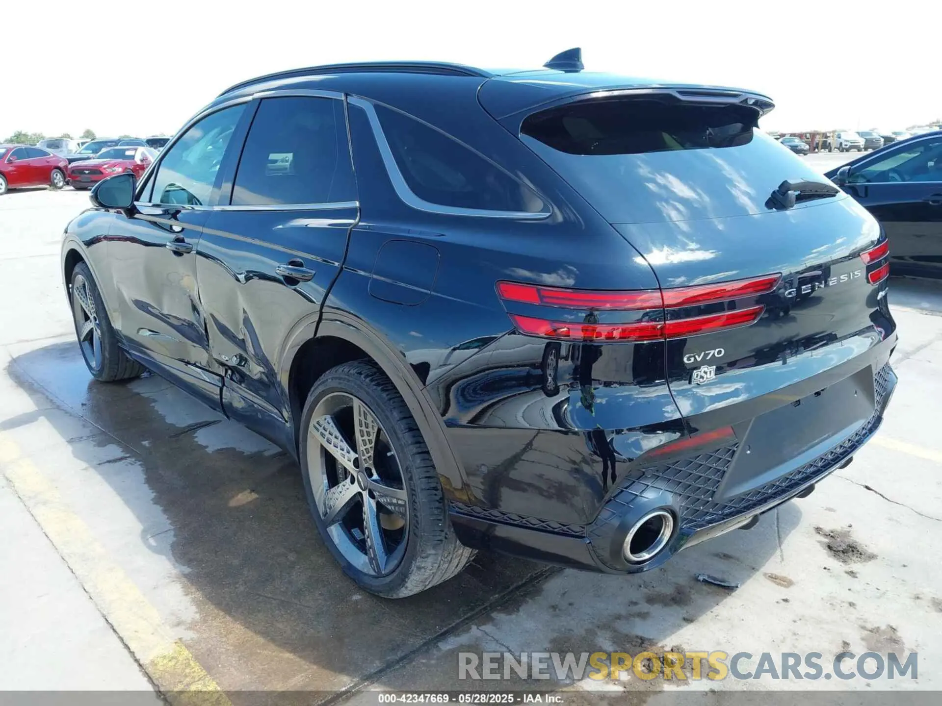 3 Photograph of a damaged car 5NMMCDTC2SH026768 GENESIS GV70 2025
