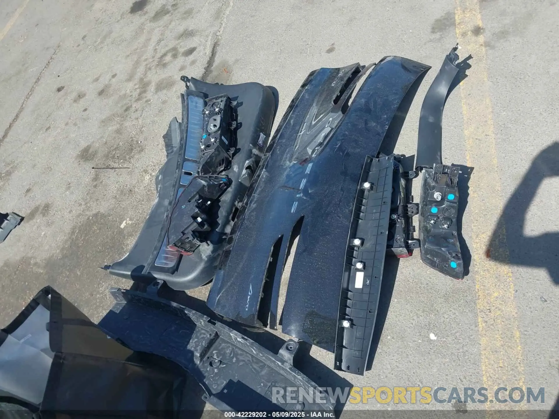 12 Photograph of a damaged car 5NMMFDTBXTH035721 GENESIS GV70 2026