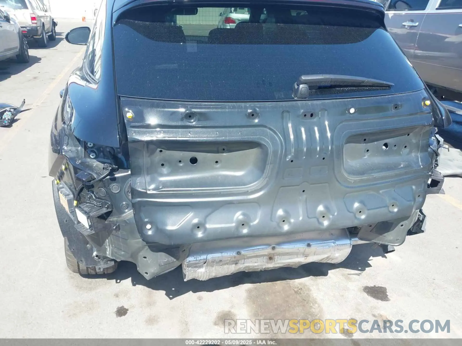 18 Photograph of a damaged car 5NMMFDTBXTH035721 GENESIS GV70 2026