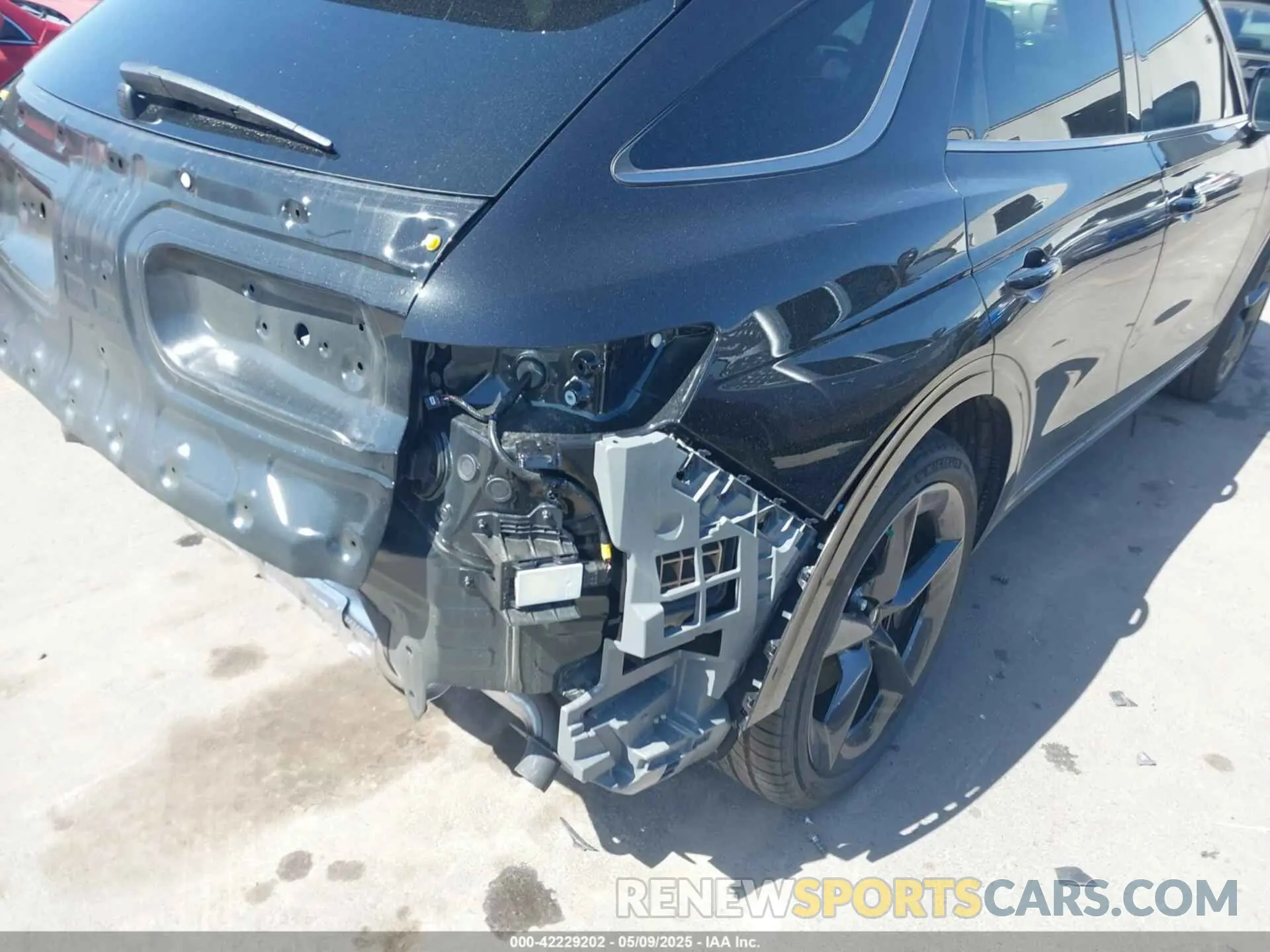 19 Photograph of a damaged car 5NMMFDTBXTH035721 GENESIS GV70 2026