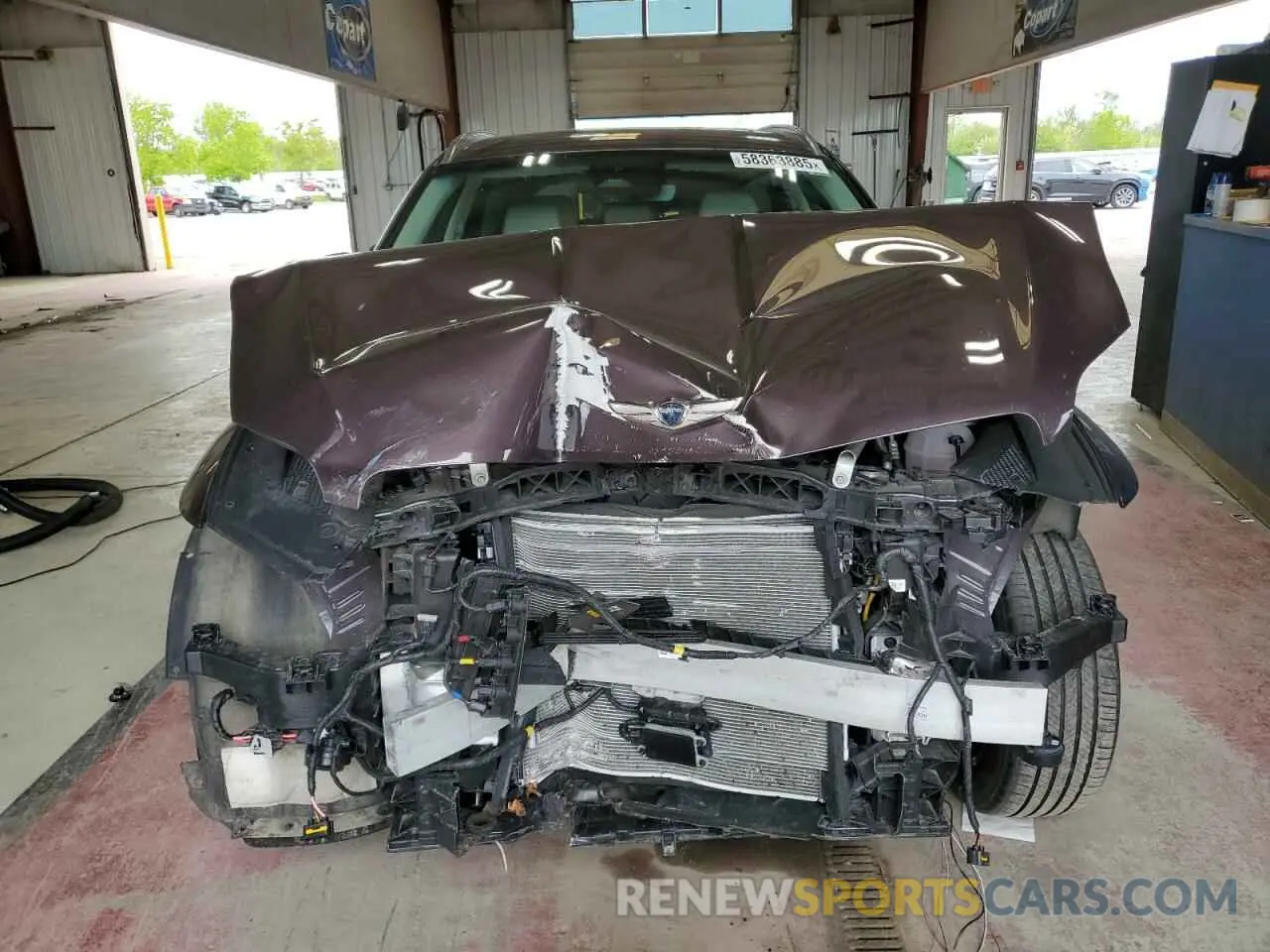 5 Photograph of a damaged car KMUMADTB5PU116331 GENESIS GV70 BASE 2023