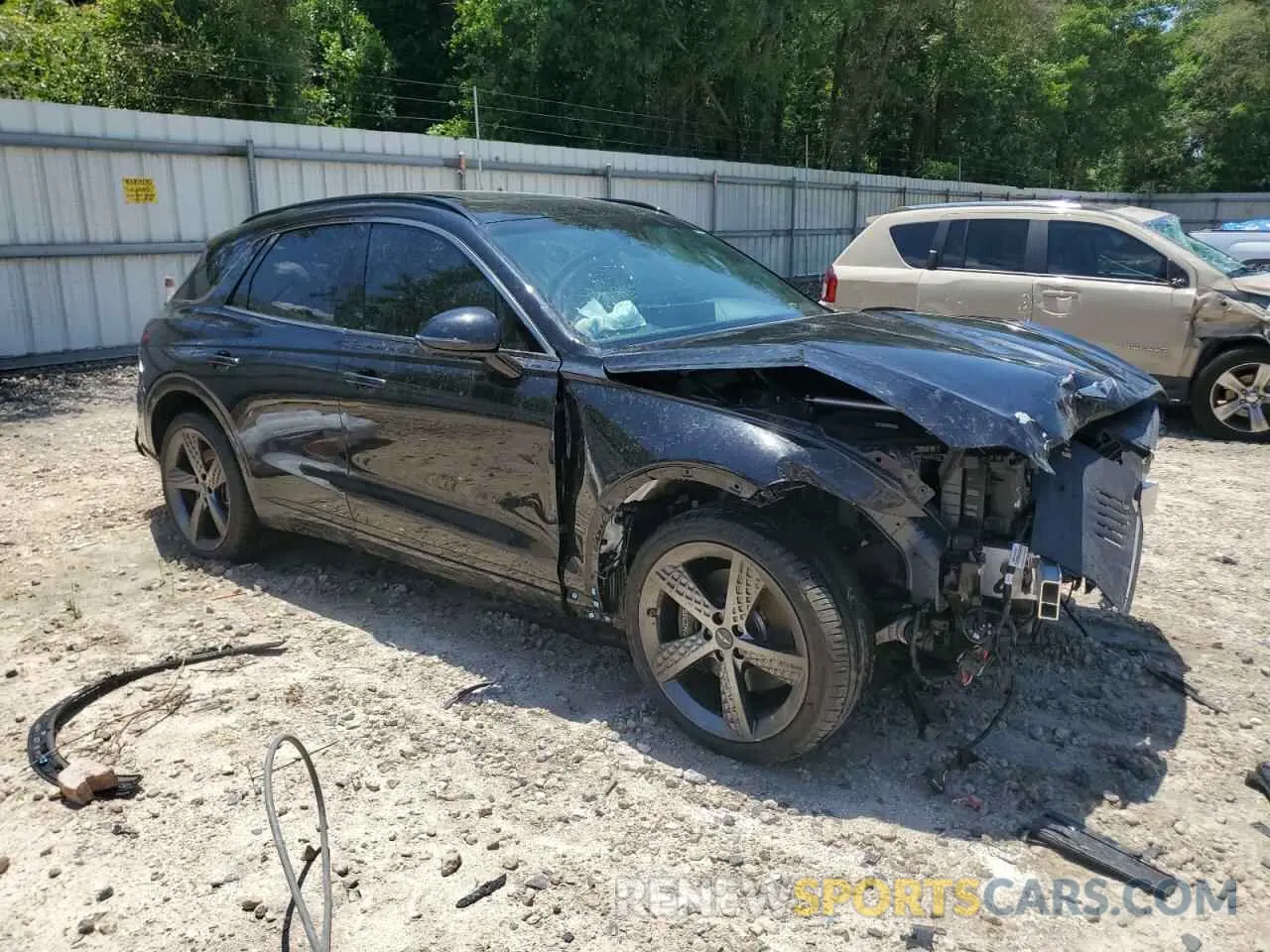 4 Photograph of a damaged car 5NMMADTB3SH026646 GENESIS GV70 BASE 2025